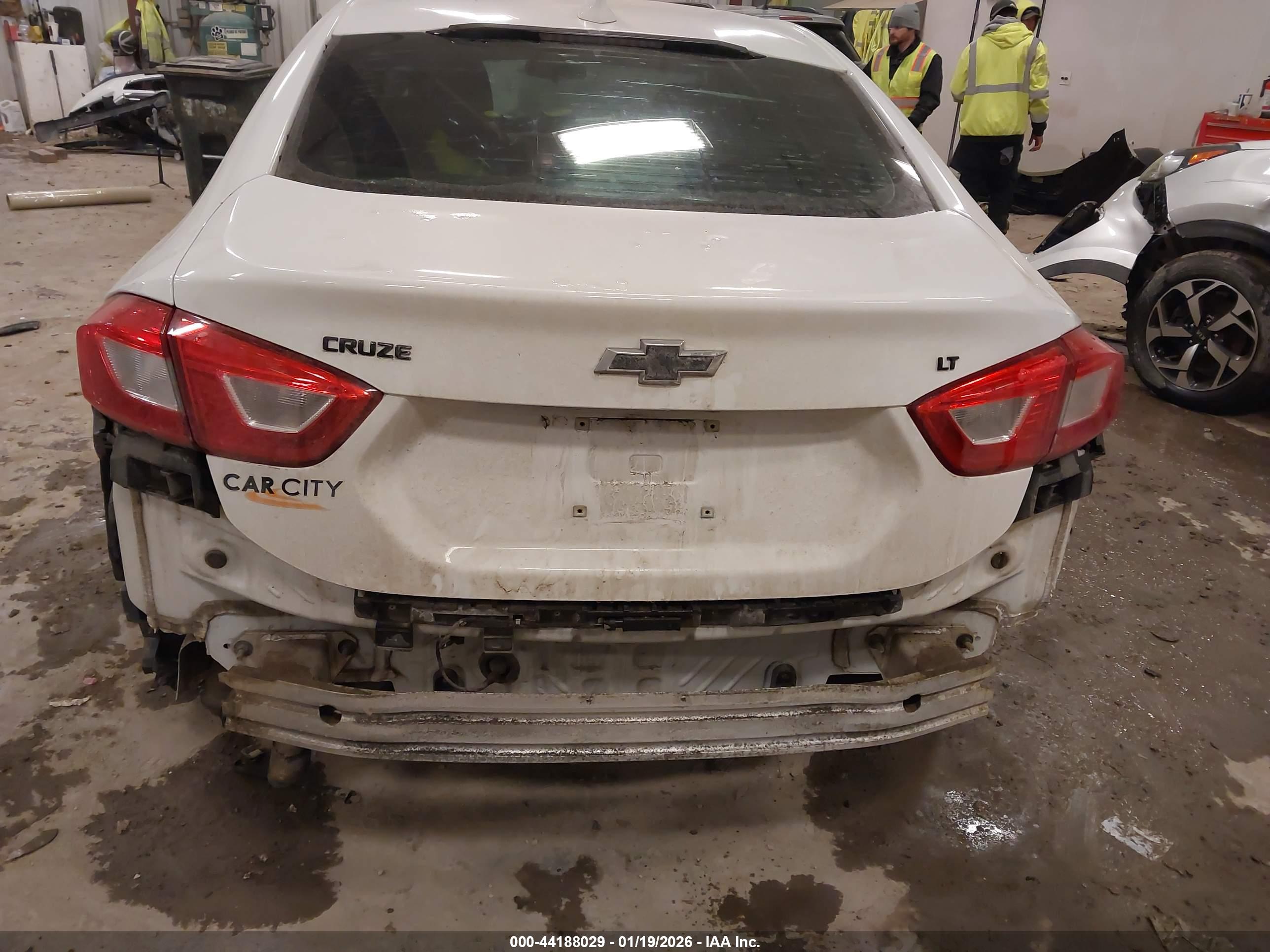 CHEVROLET CRUZE image 6