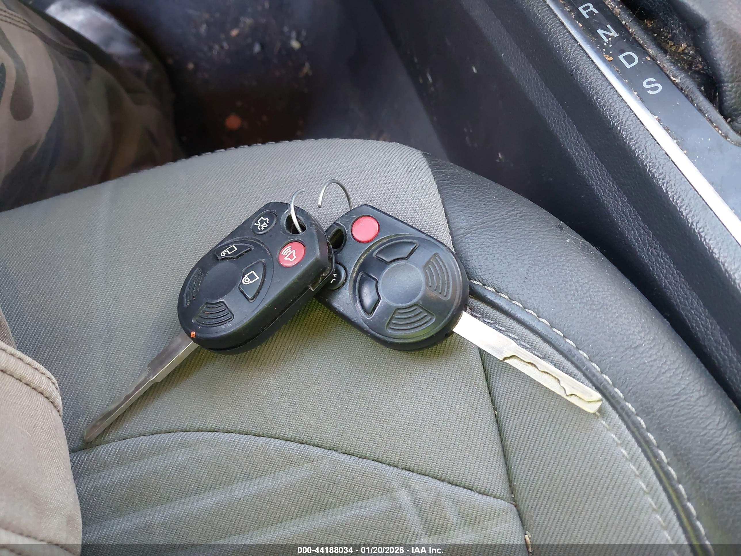 FORD ESCAPE image 11