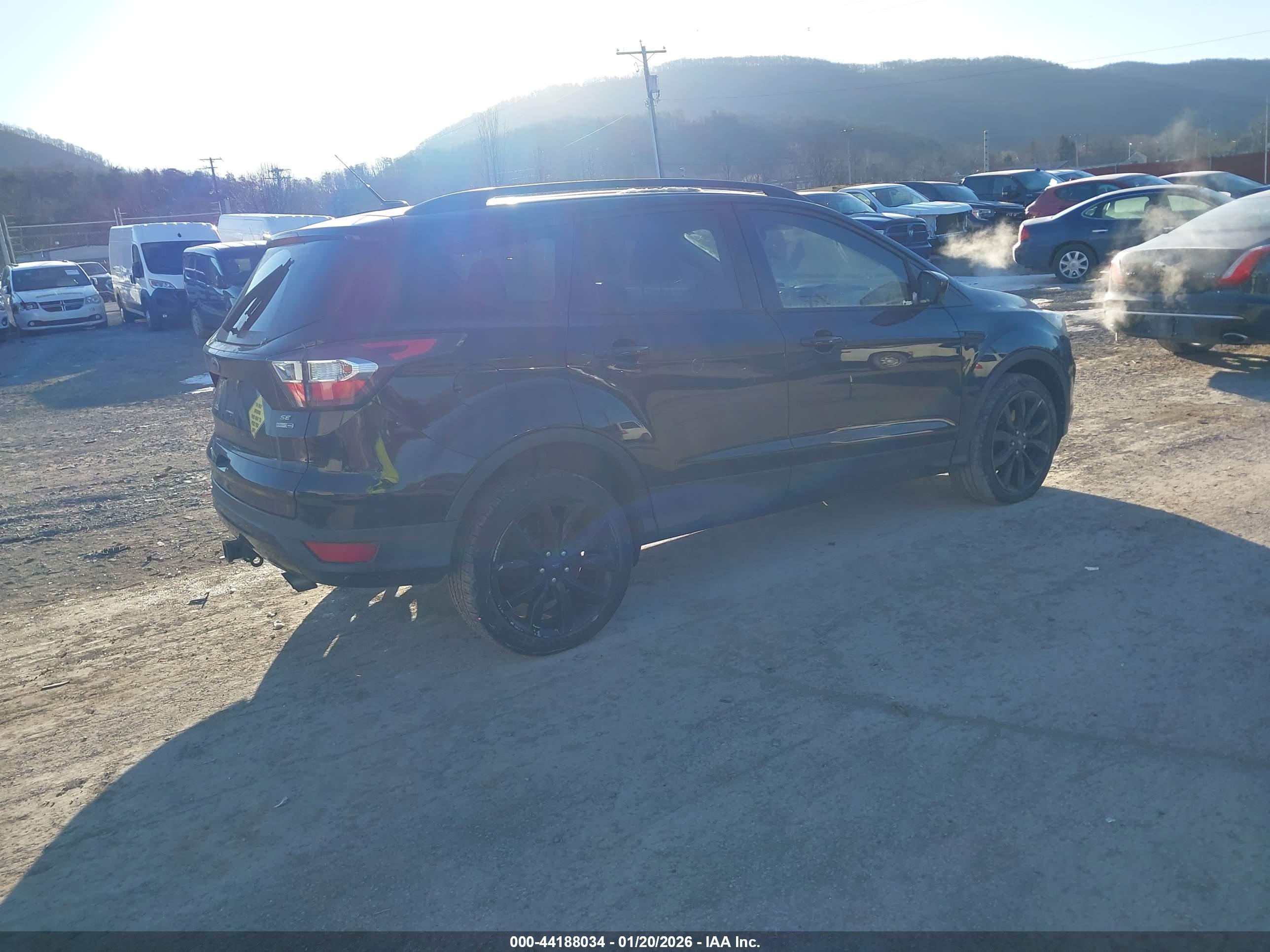 FORD ESCAPE image 4