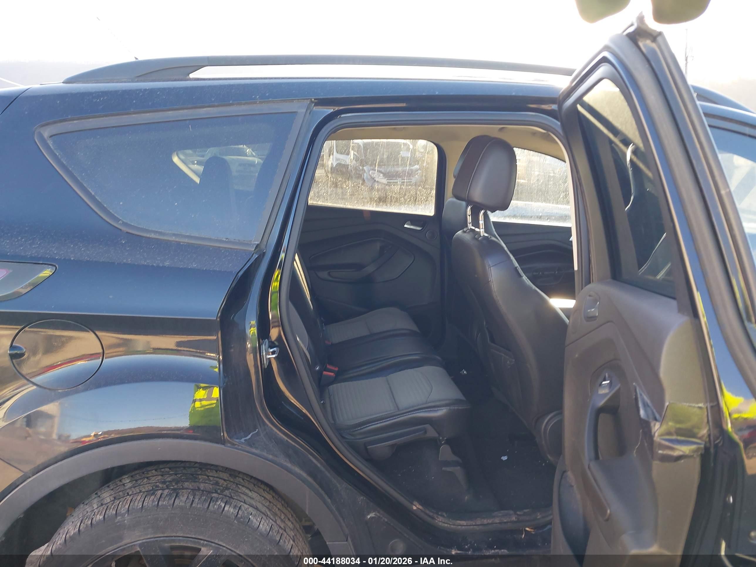 FORD ESCAPE image 8