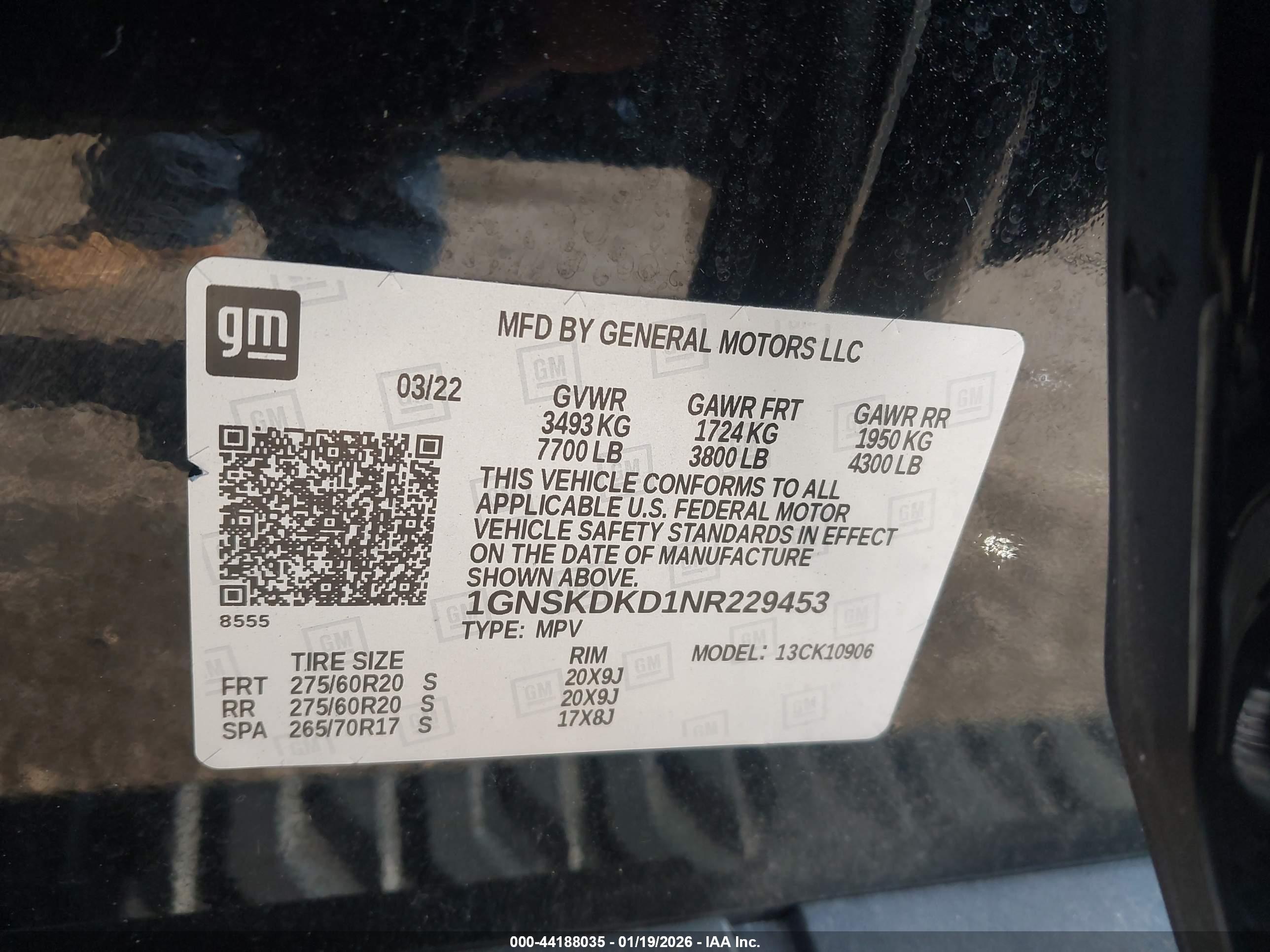 CHEVROLET SUBURBAN image 9