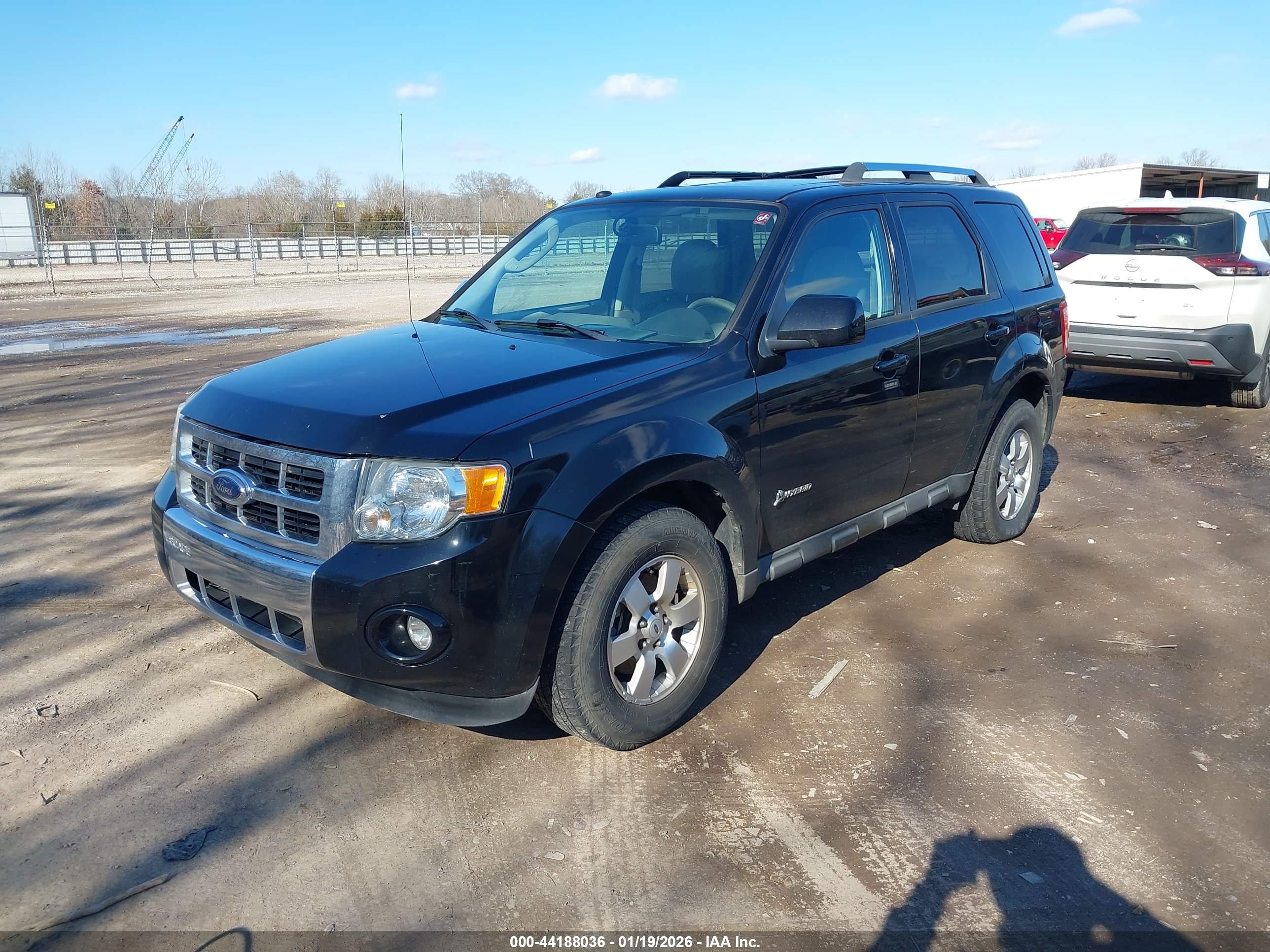 FORD ESCAPE image 2