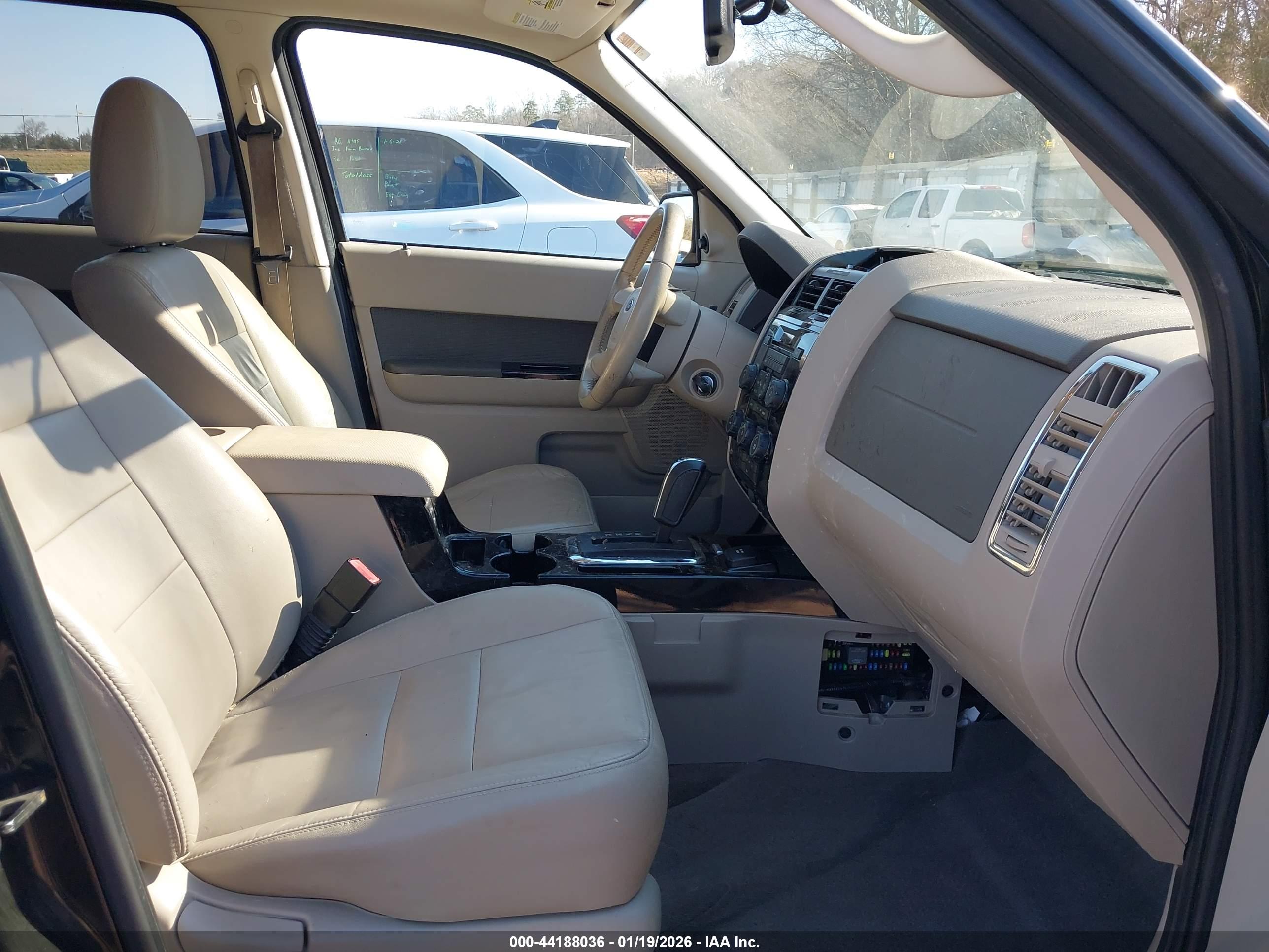 FORD ESCAPE image 5