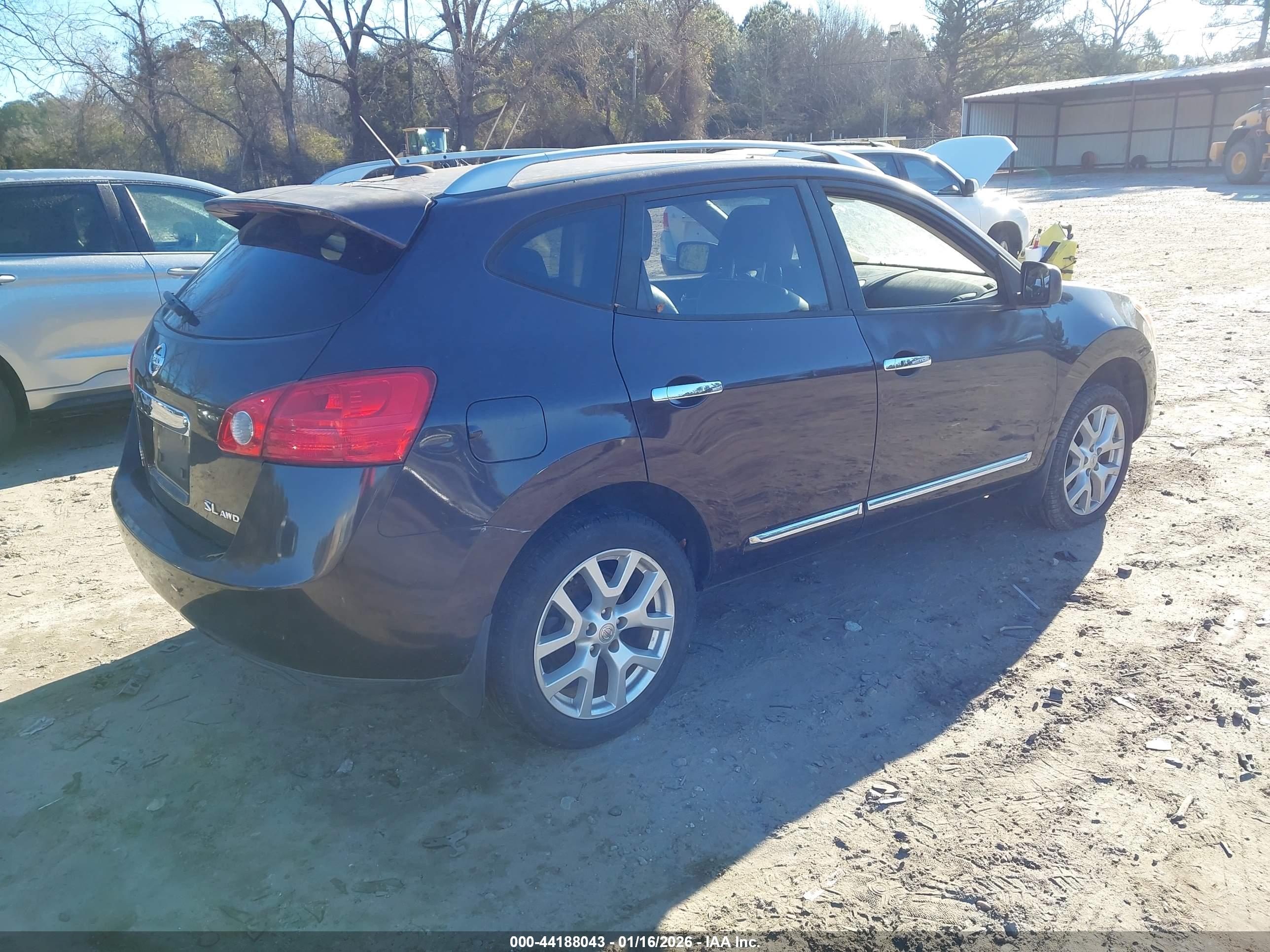 NISSAN ROGUE image 4