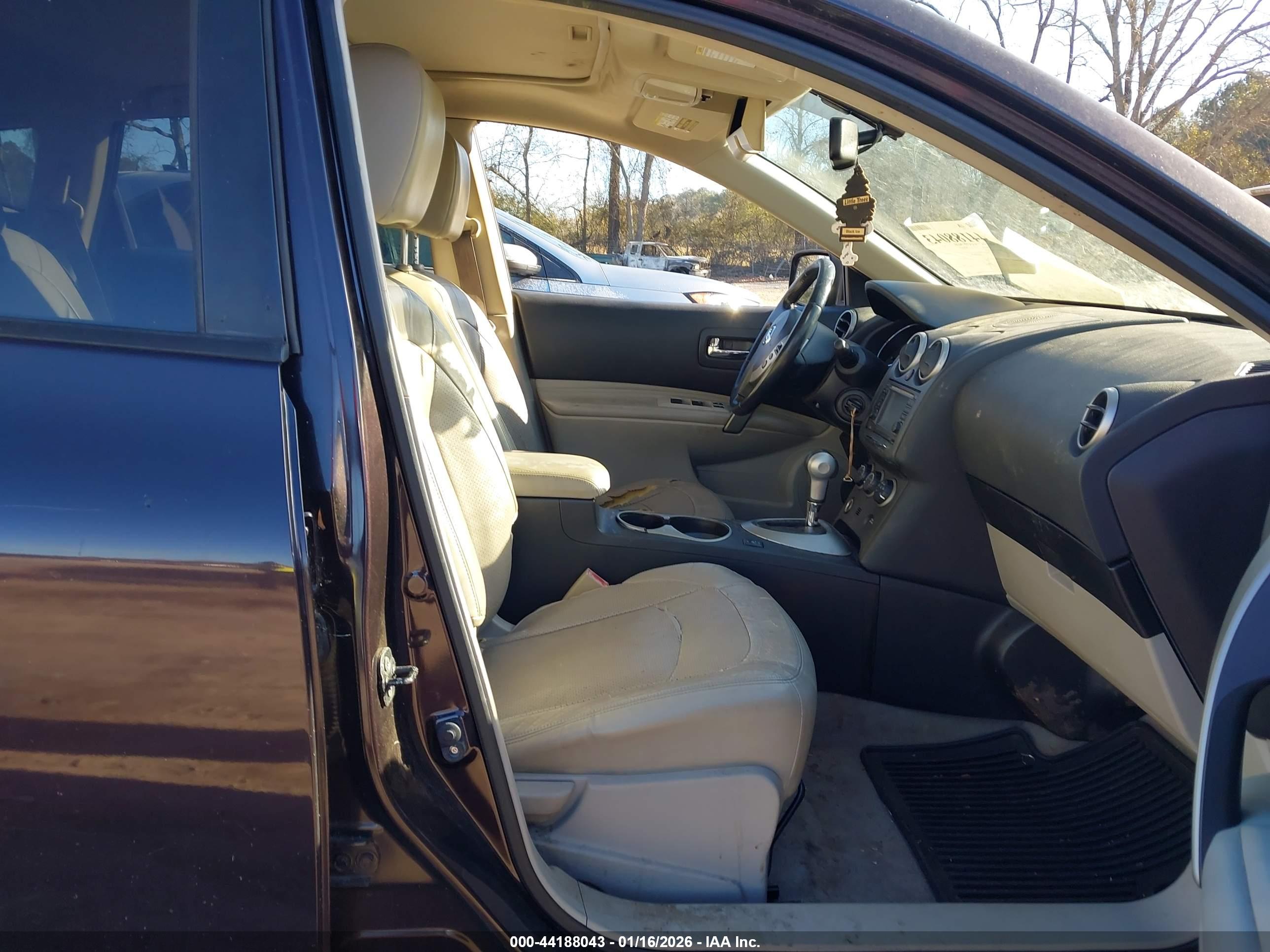 NISSAN ROGUE image 5