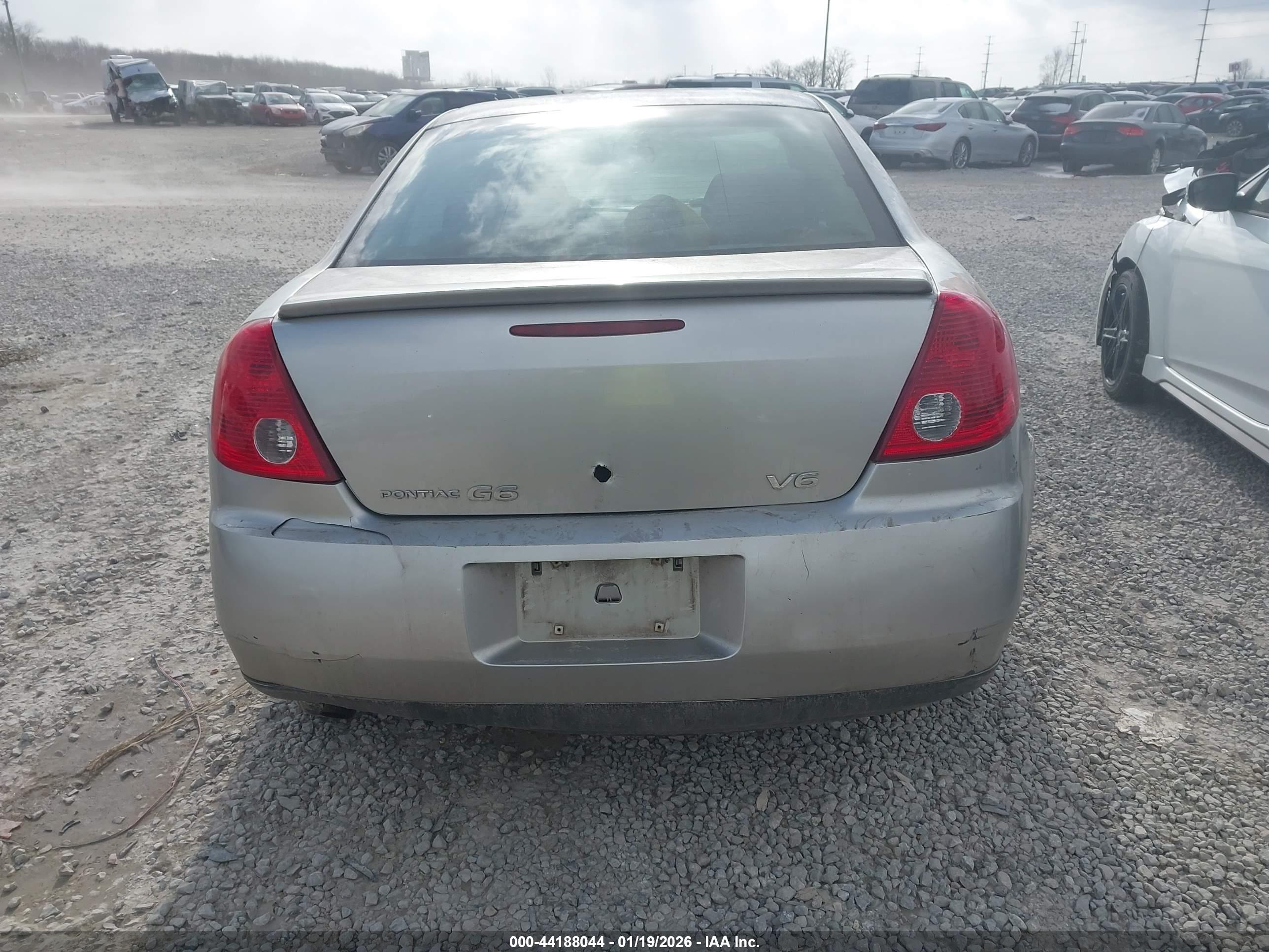 PONTIAC G6 image 6