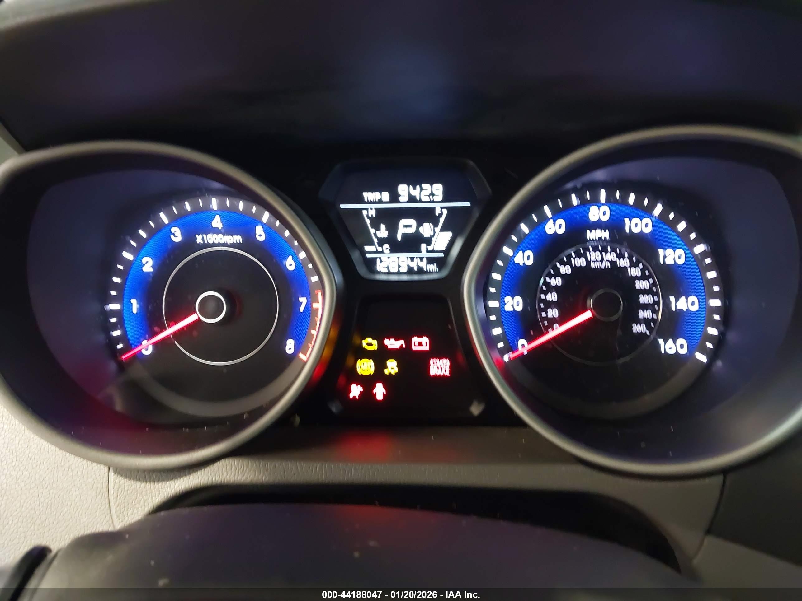 HYUNDAI ELANTRA image 7