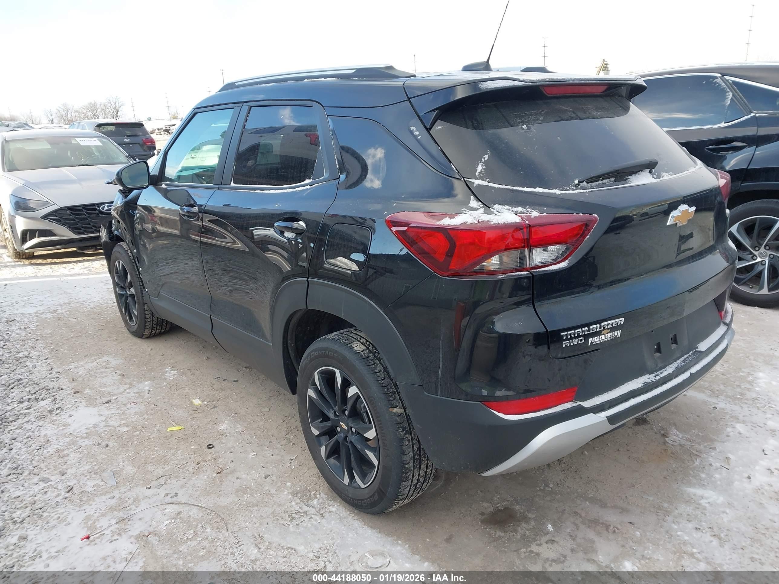 CHEVROLET TRAILBLAZER image 3