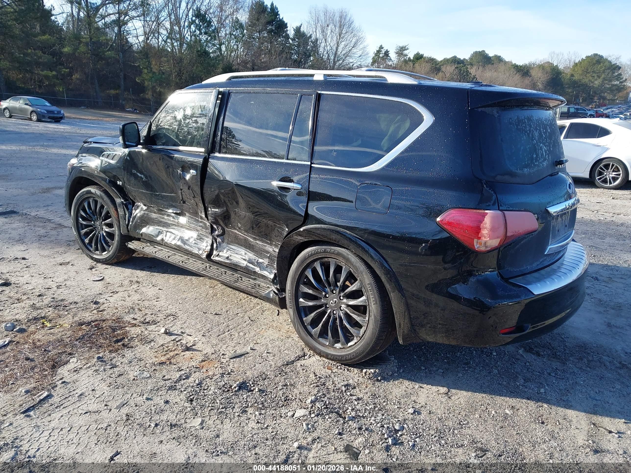 INFINITI QX80 image 3
