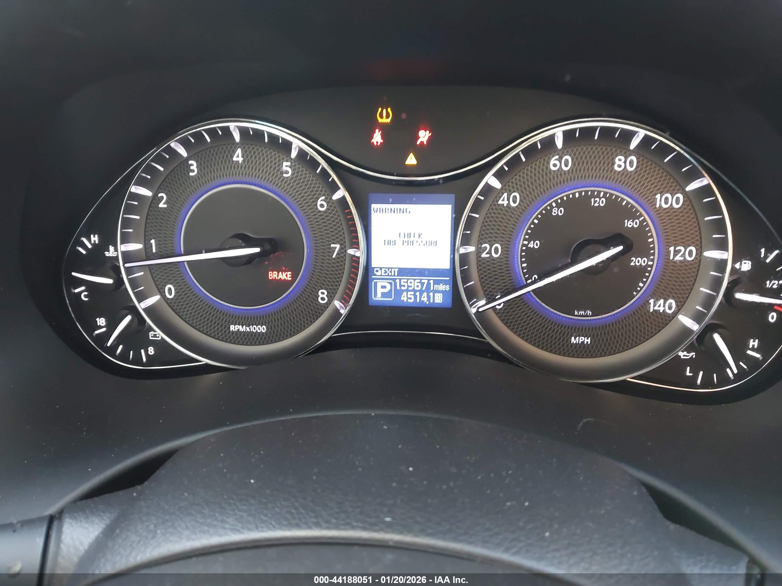 INFINITI QX80 image 7