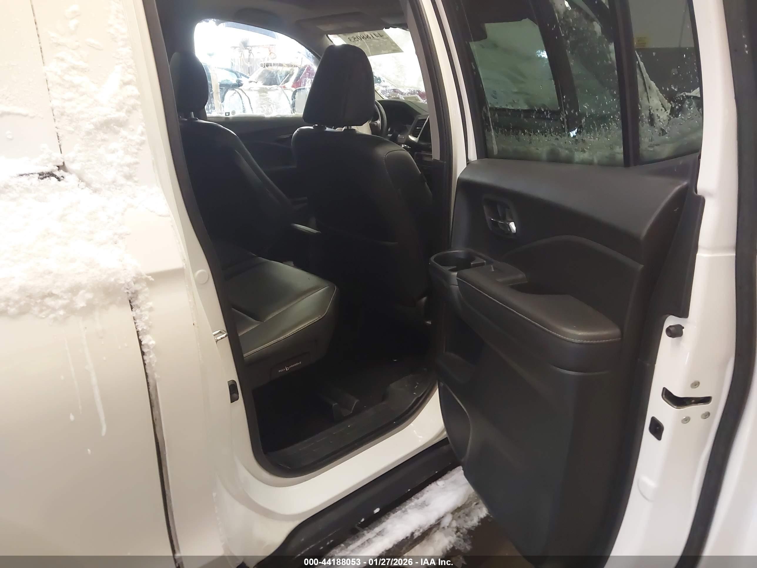 HONDA RIDGELINE image 8