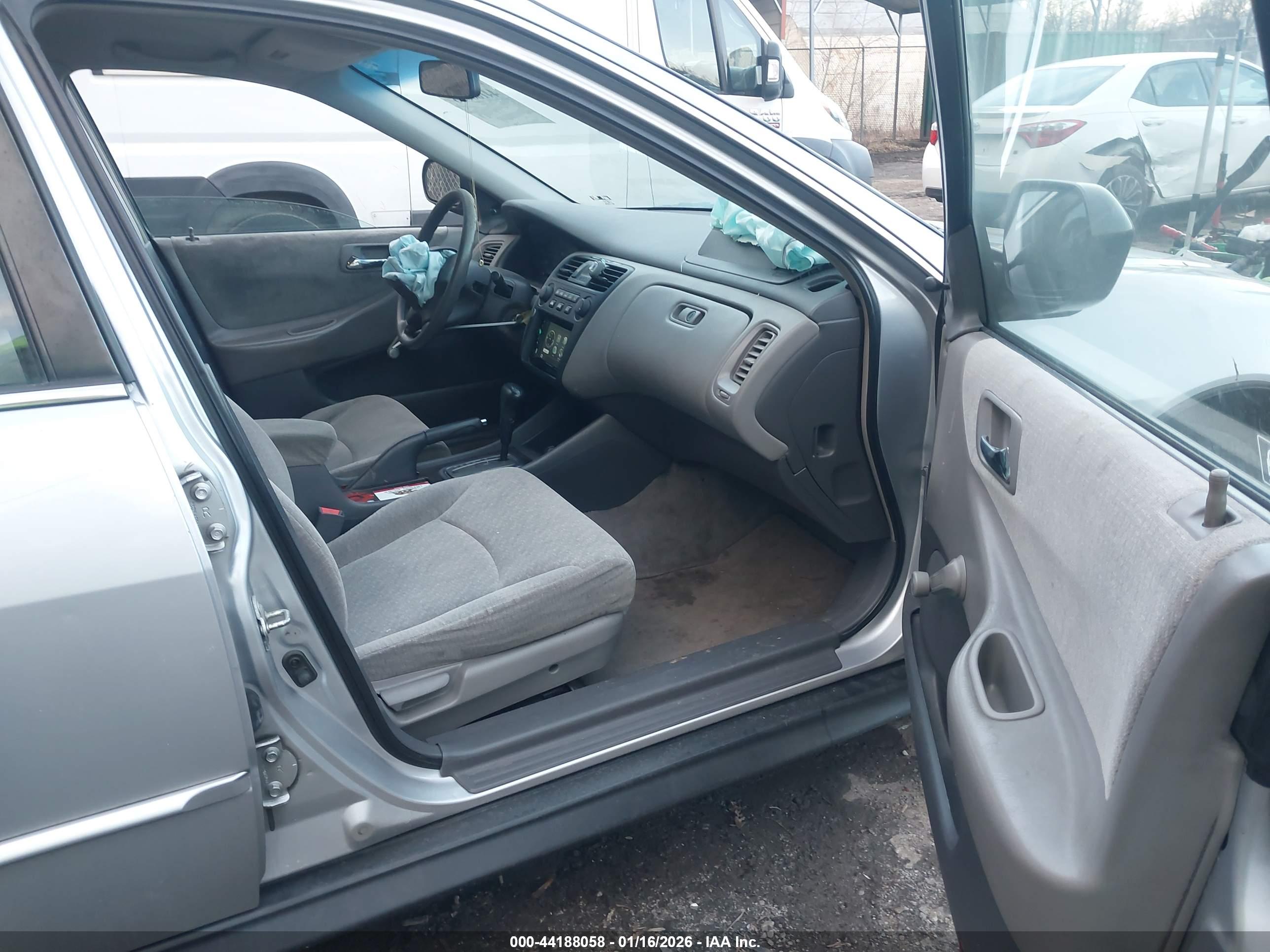 HONDA ACCORD image 5
