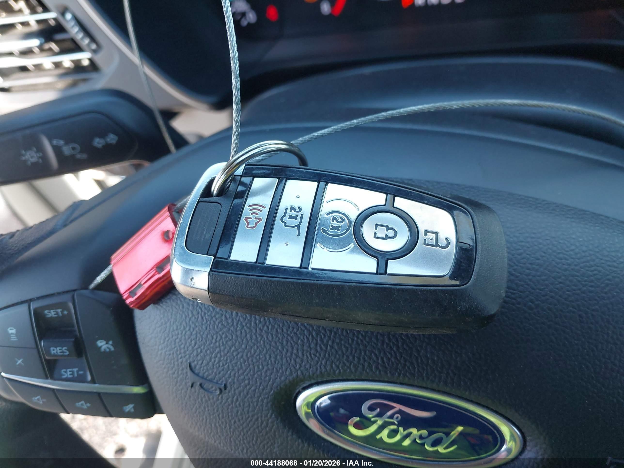 FORD ESCAPE image 11