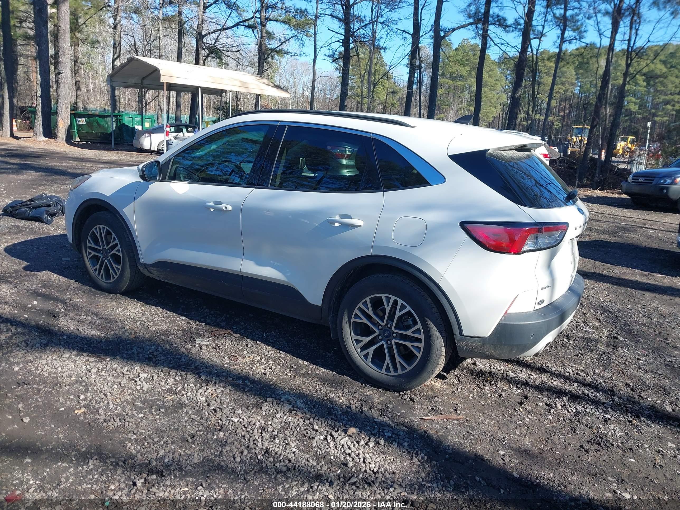 FORD ESCAPE image 3