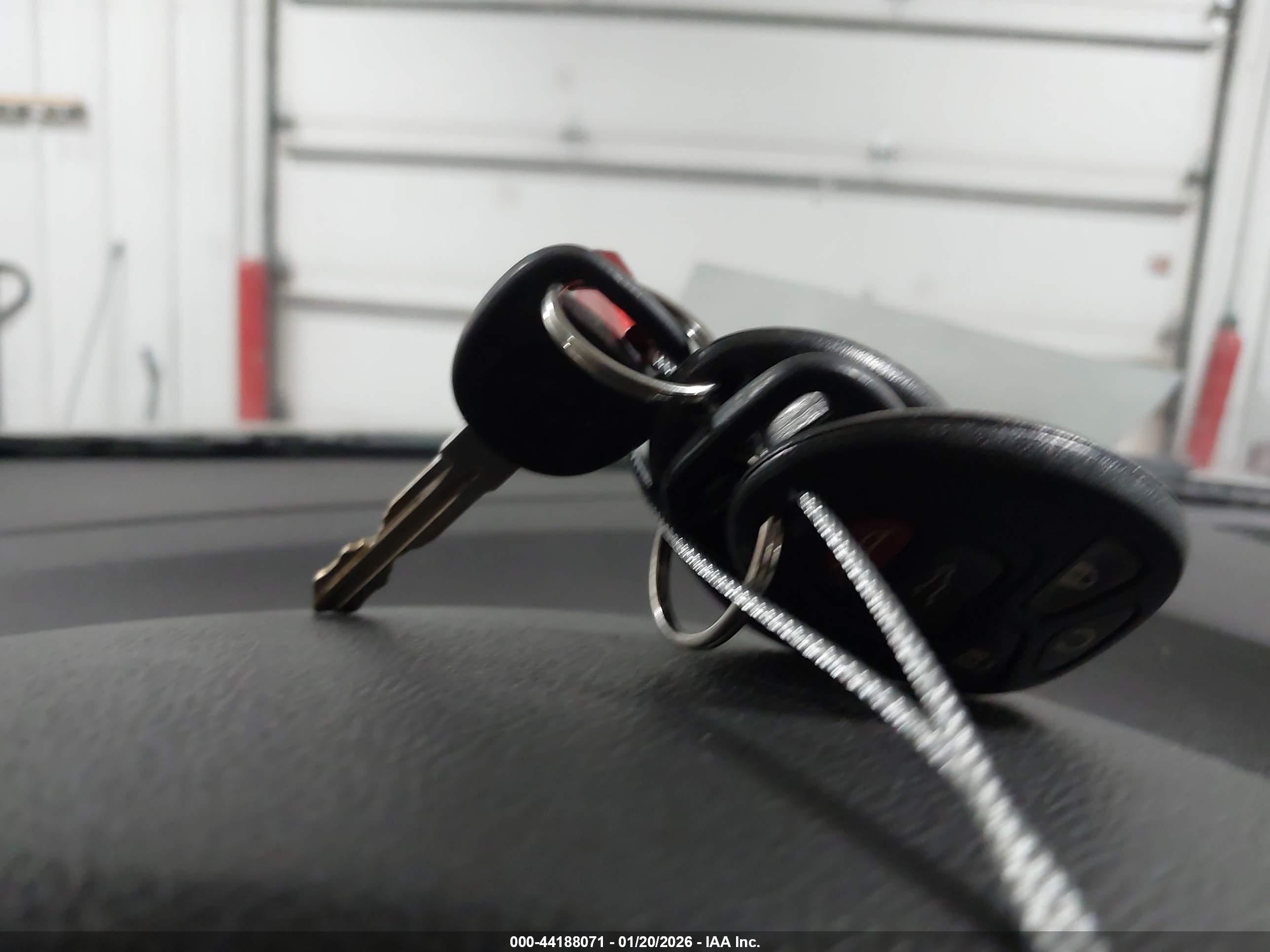 CHEVROLET TRAVERSE image 11
