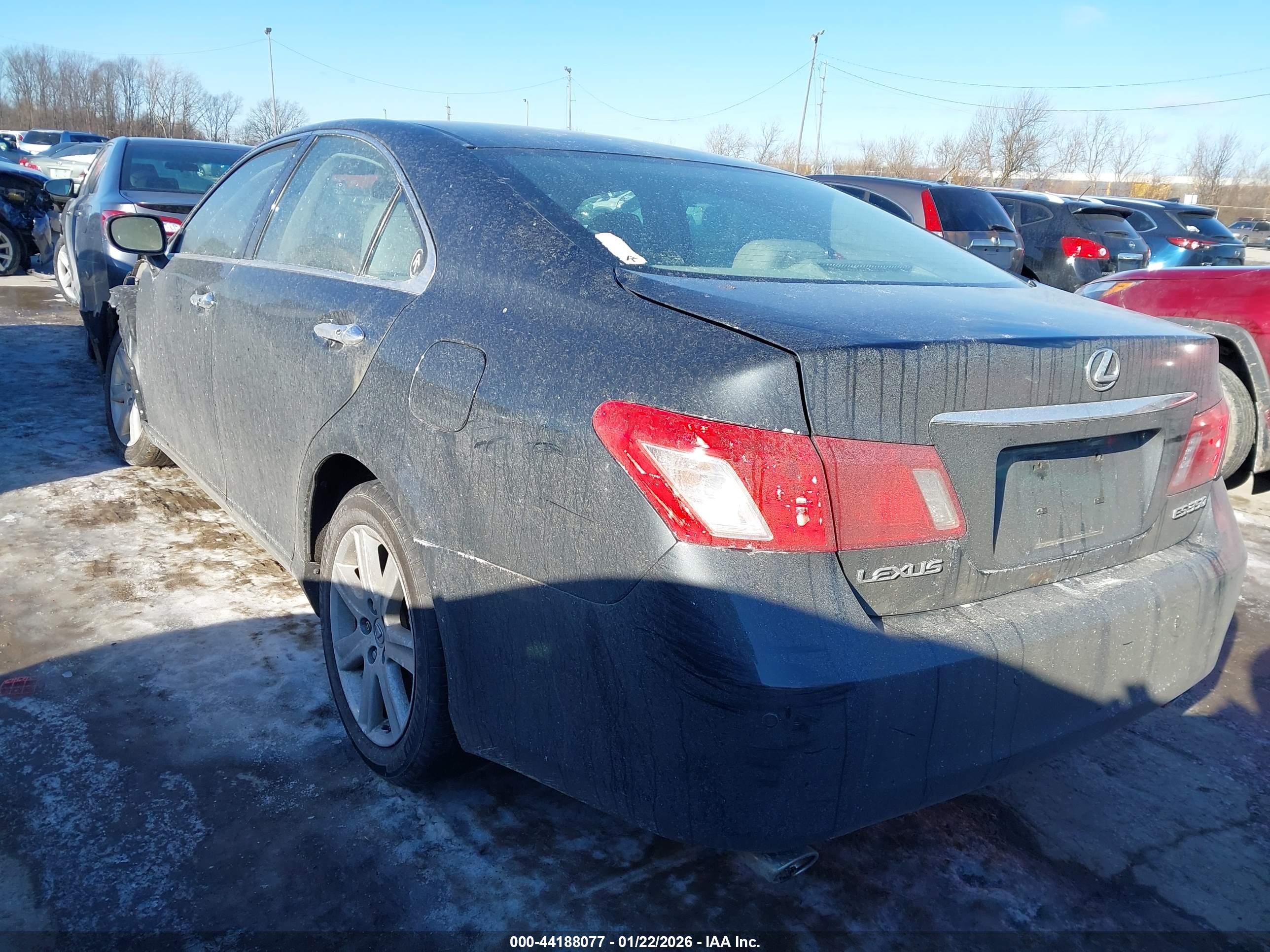 LEXUS ES image 3