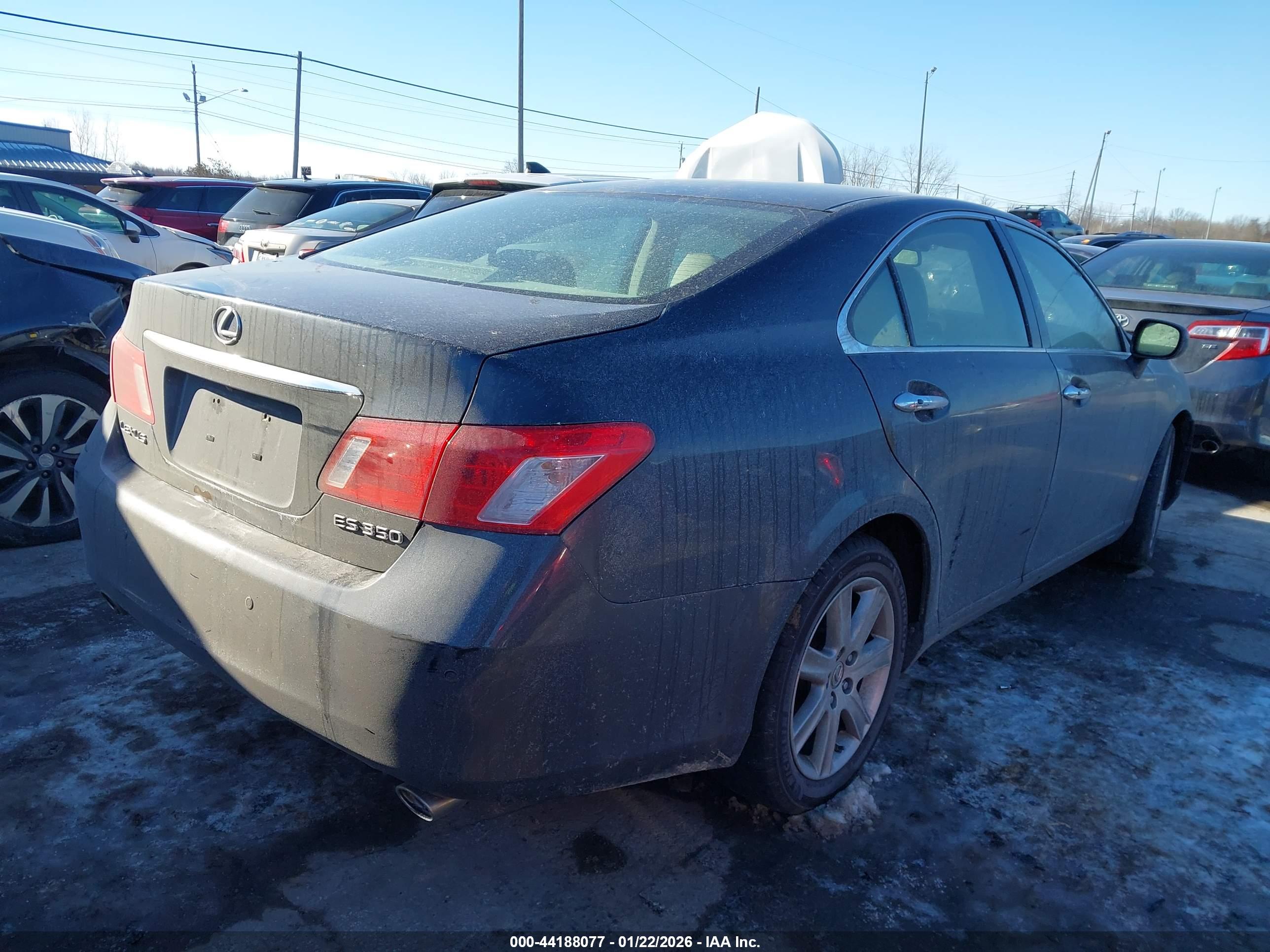 LEXUS ES image 4