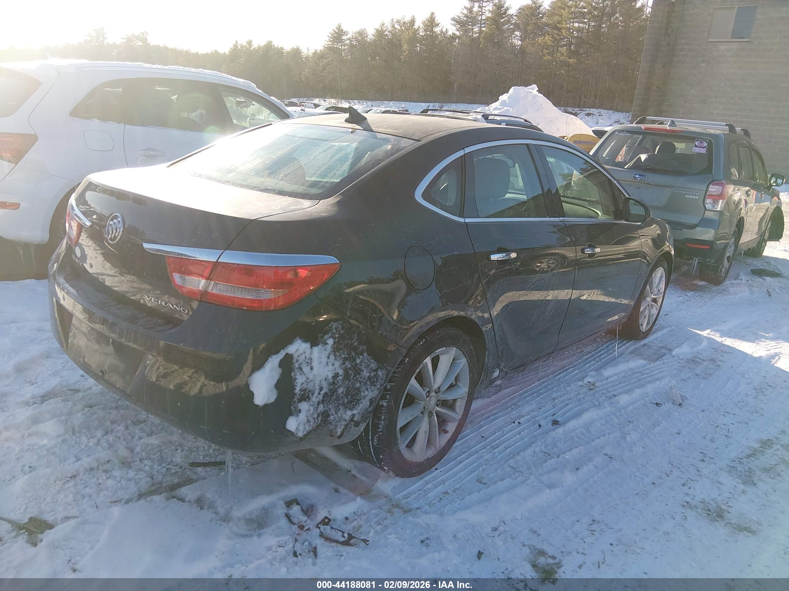 BUICK VERANO image 4