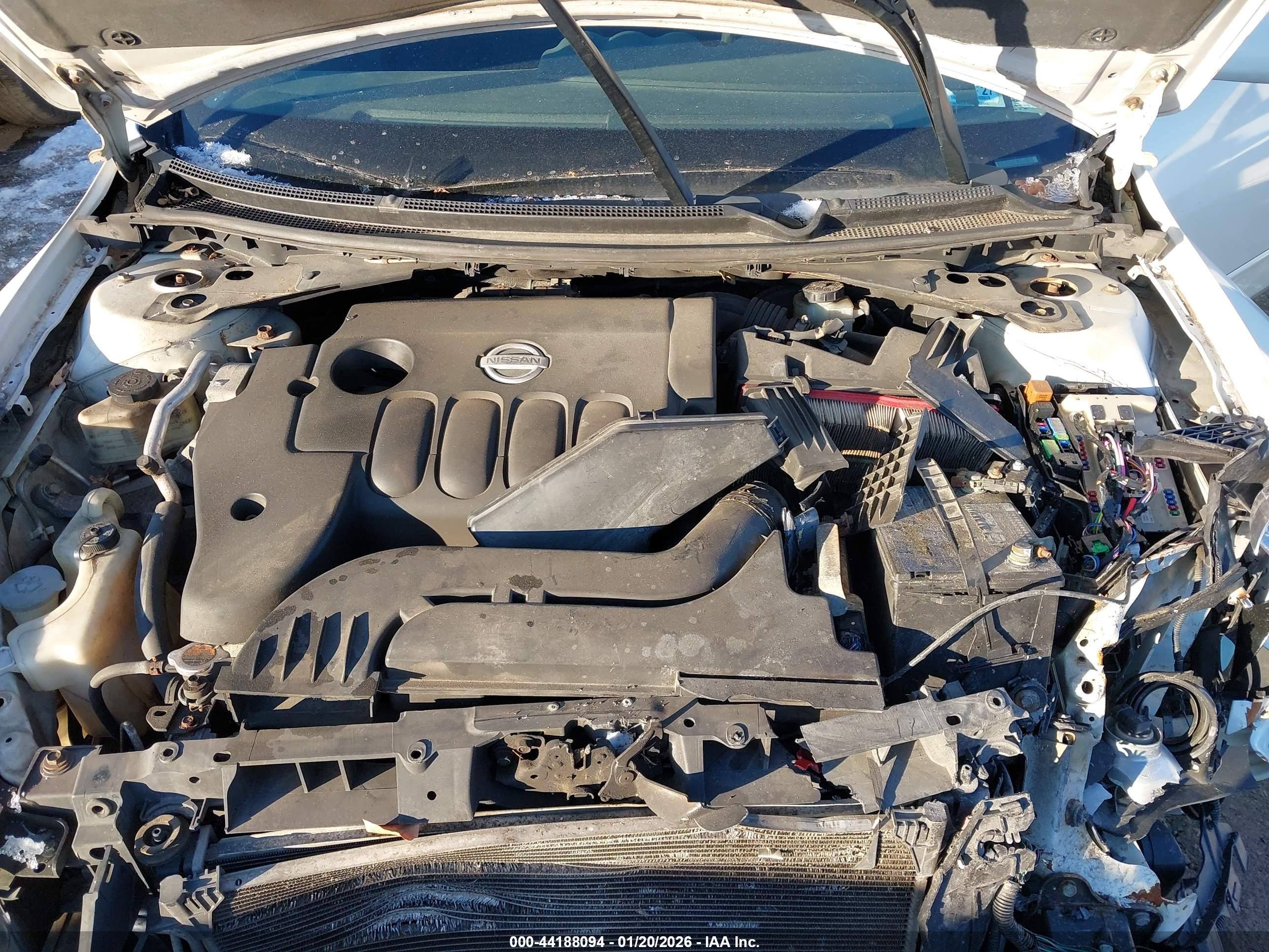 NISSAN ALTIMA image 10