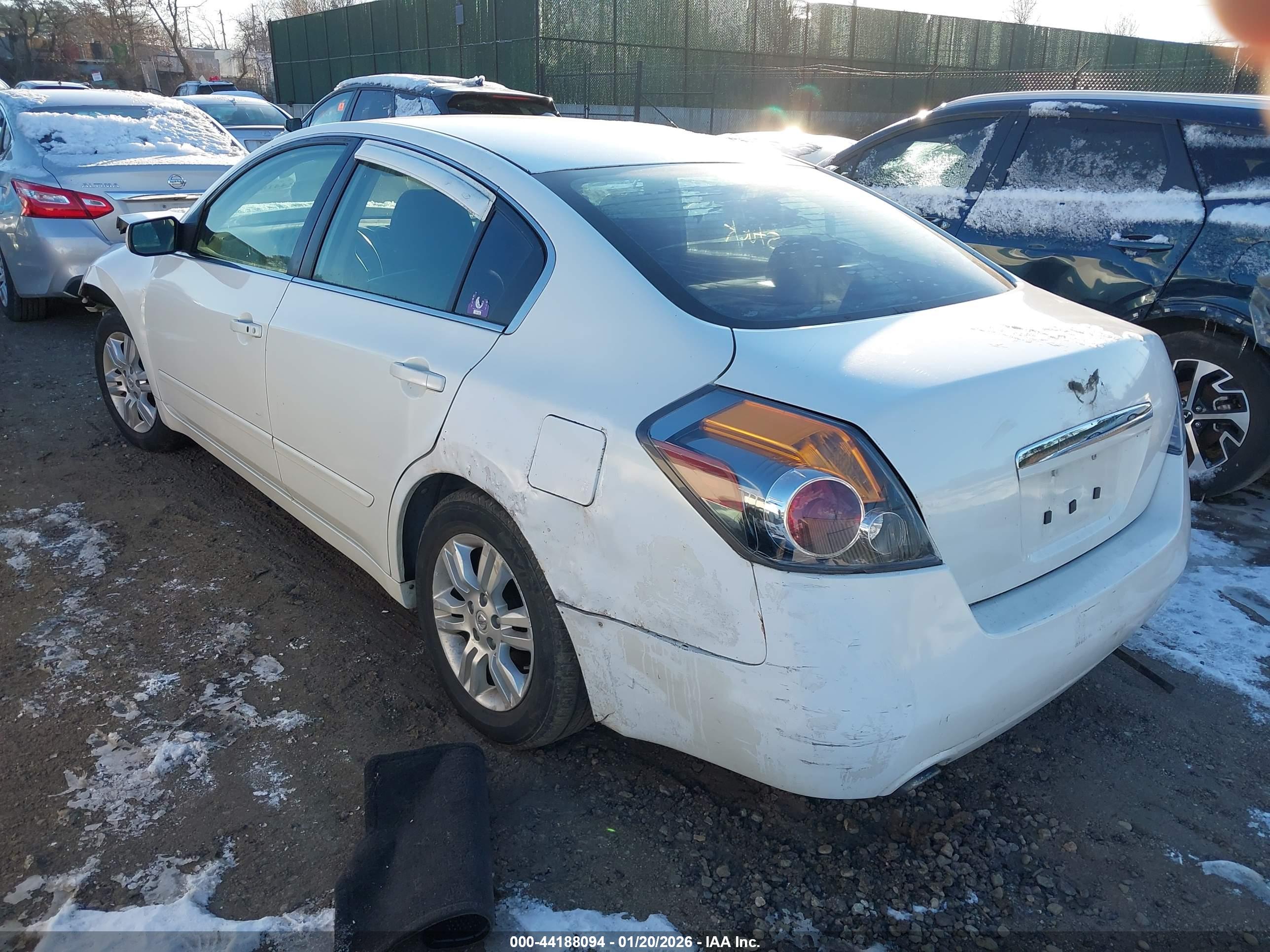 NISSAN ALTIMA image 3