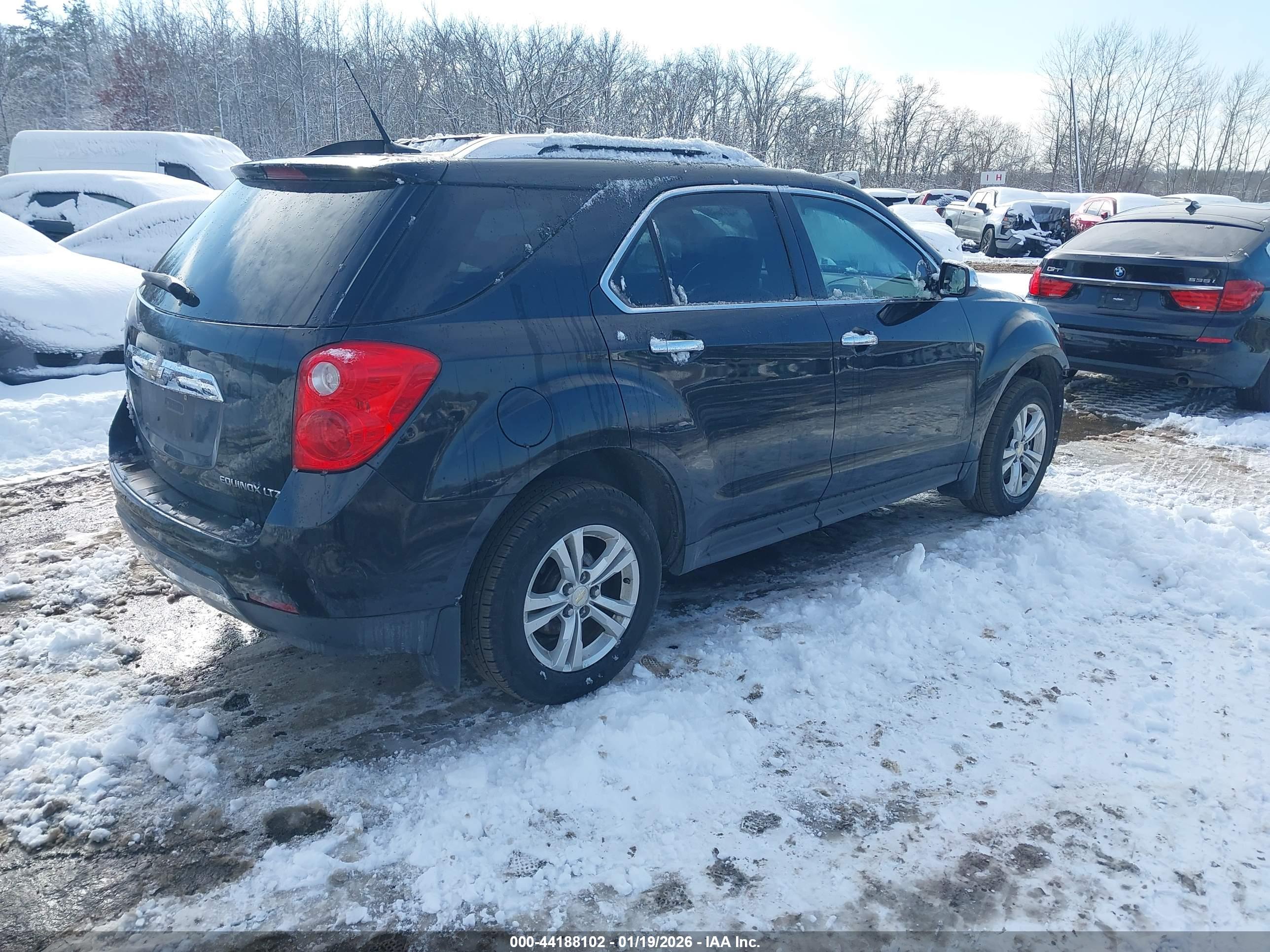 CHEVROLET EQUINOX image 4