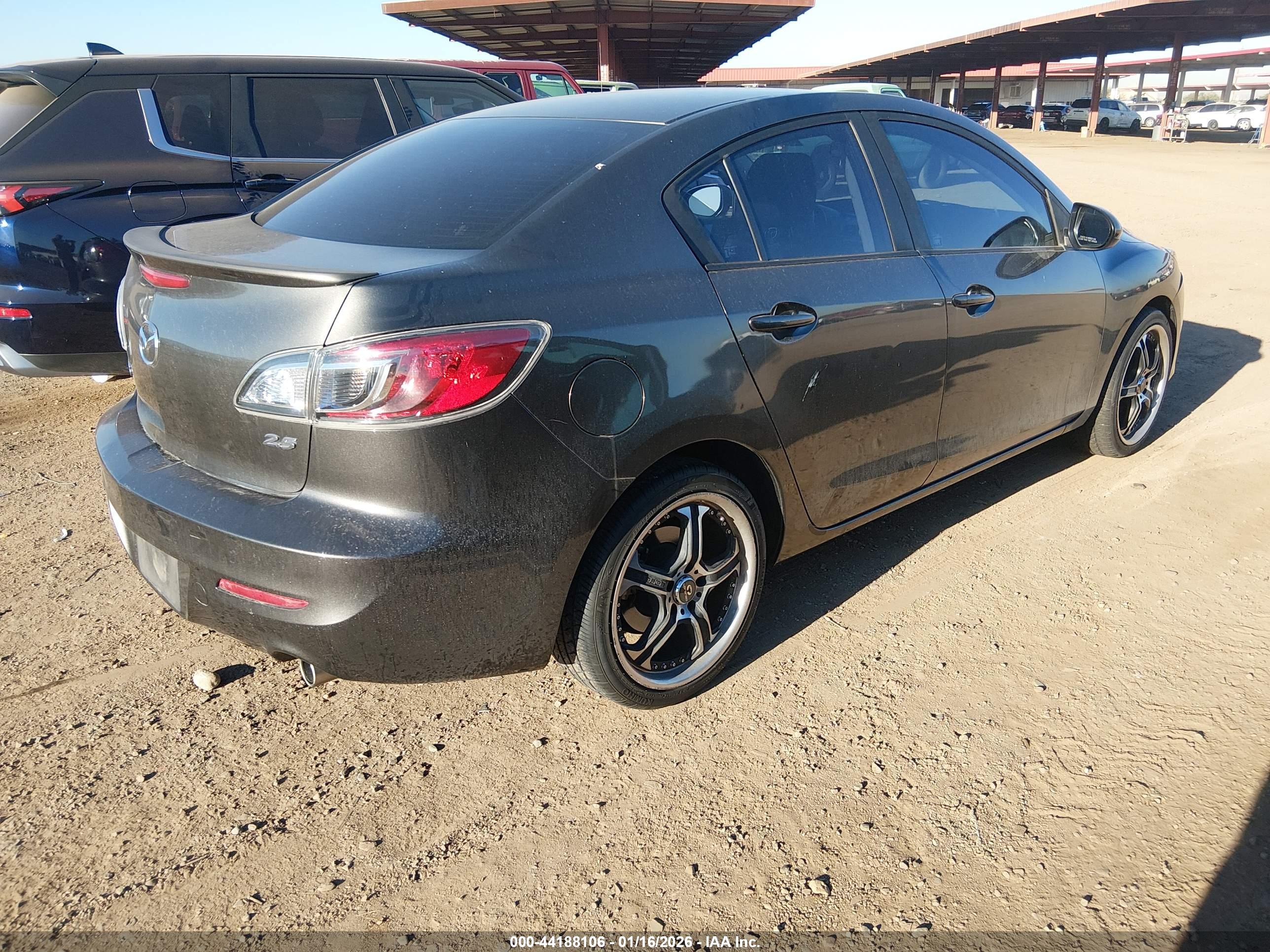 MAZDA MAZDA3 image 4