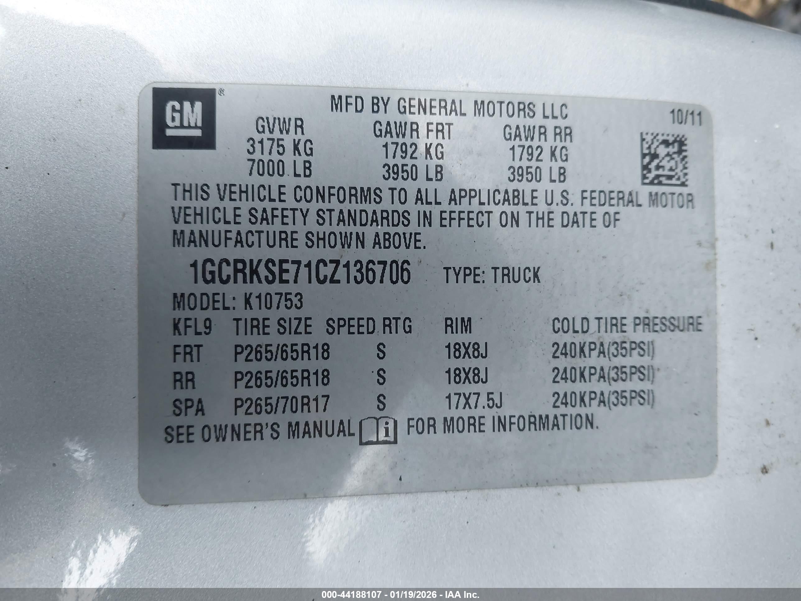 CHEVROLET SILVERADO image 9