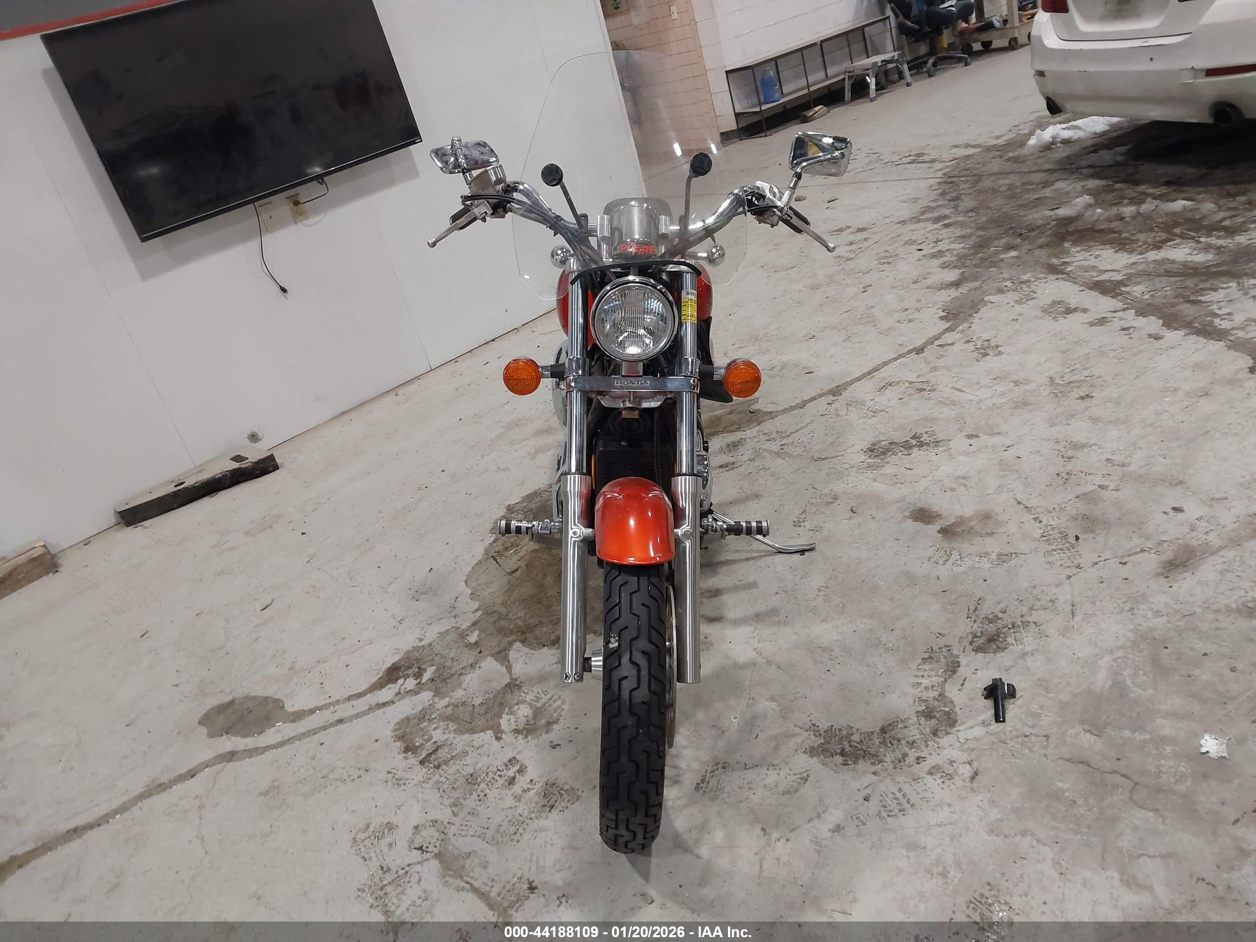 HONDA VT600 image 5