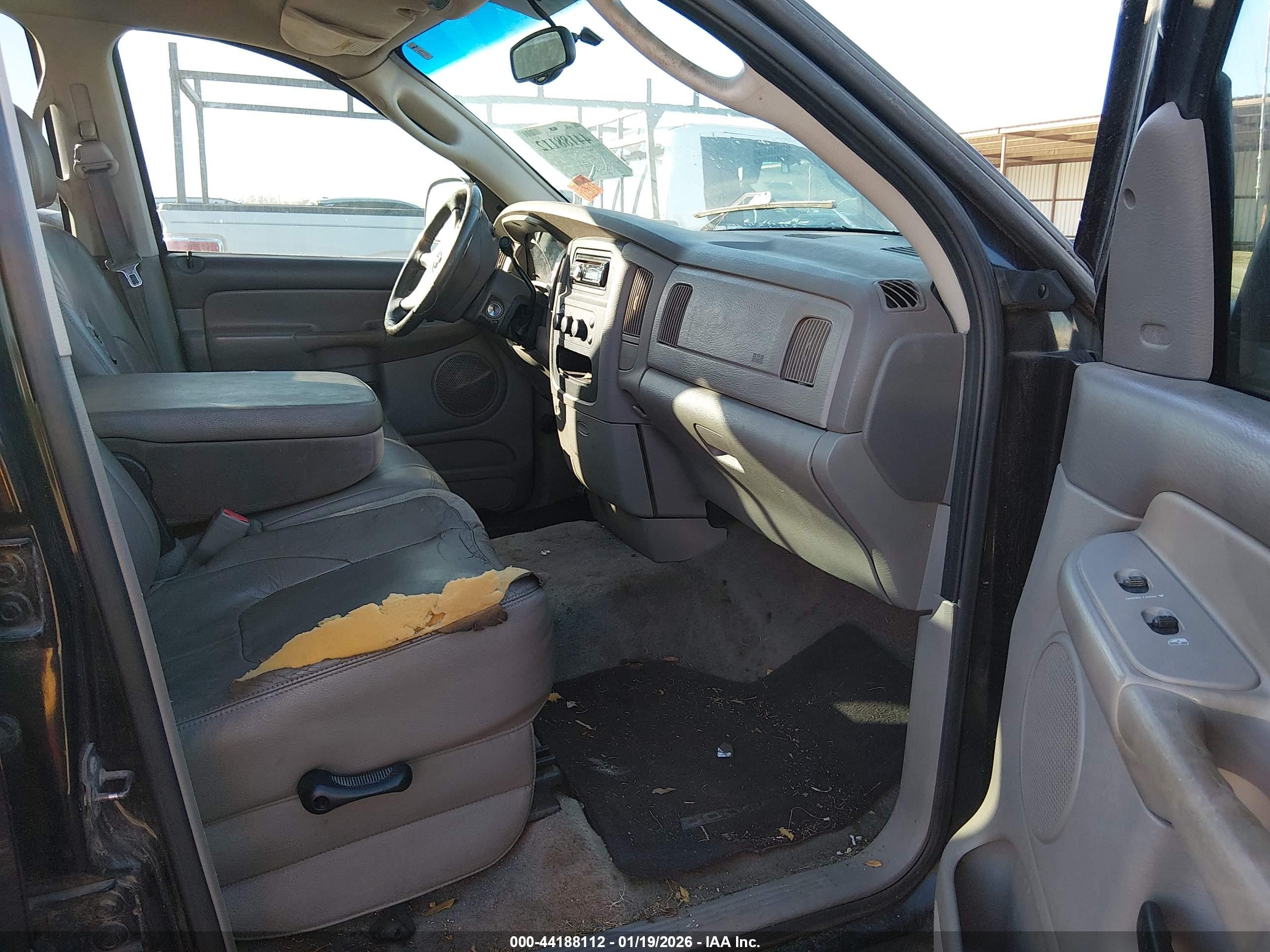 DODGE RAM image 5