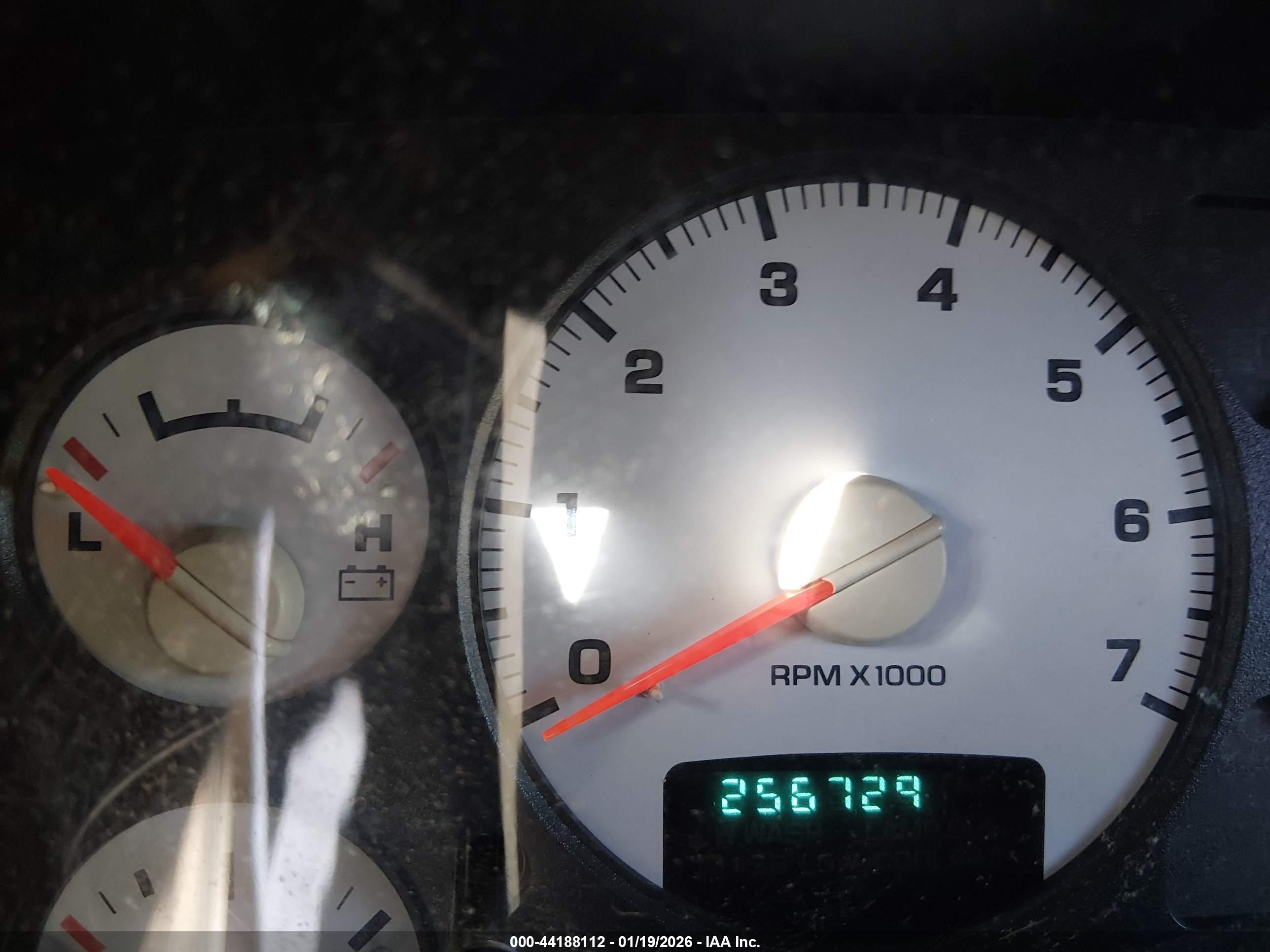 DODGE RAM image 7