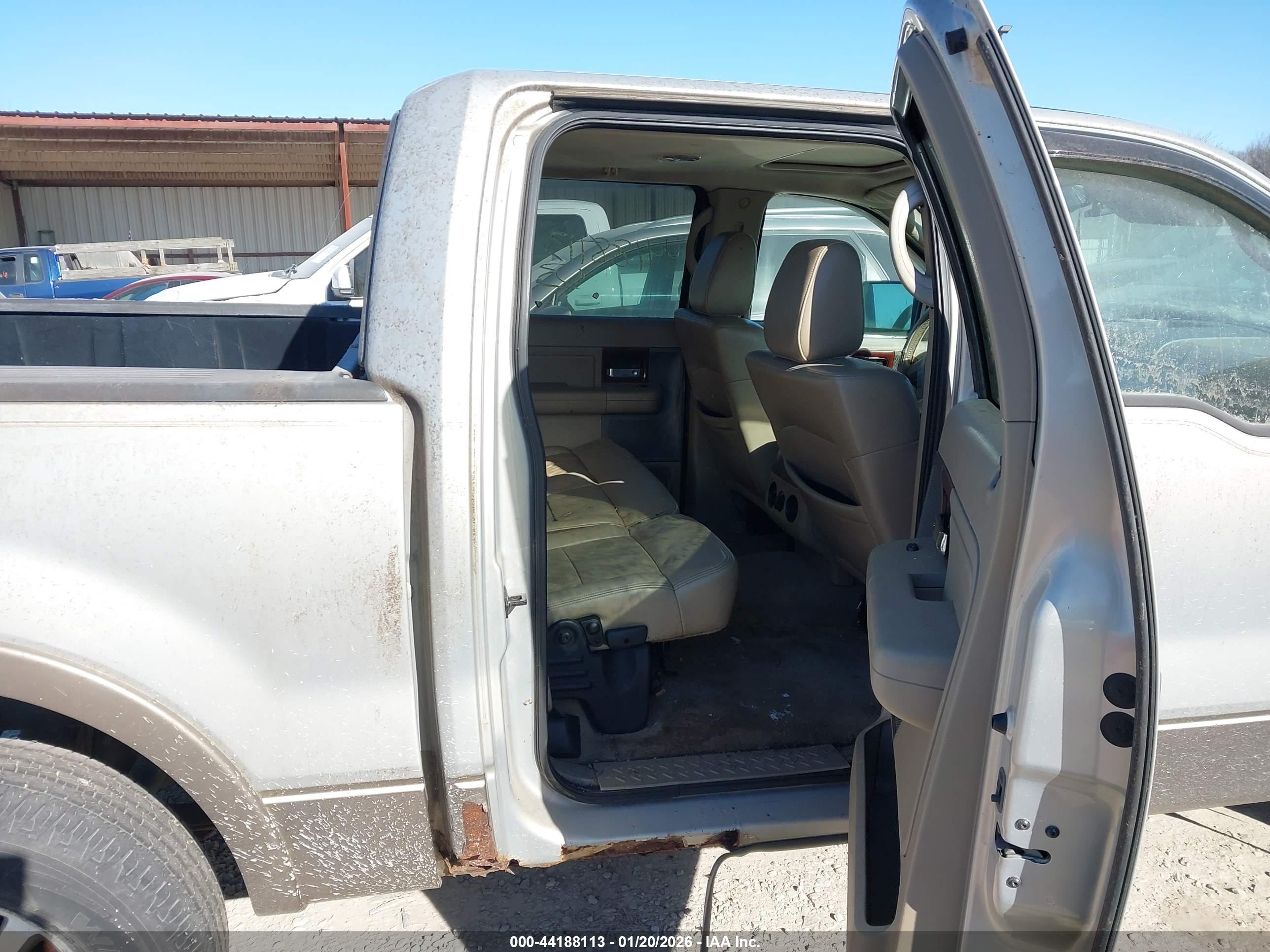FORD F-150 image 8