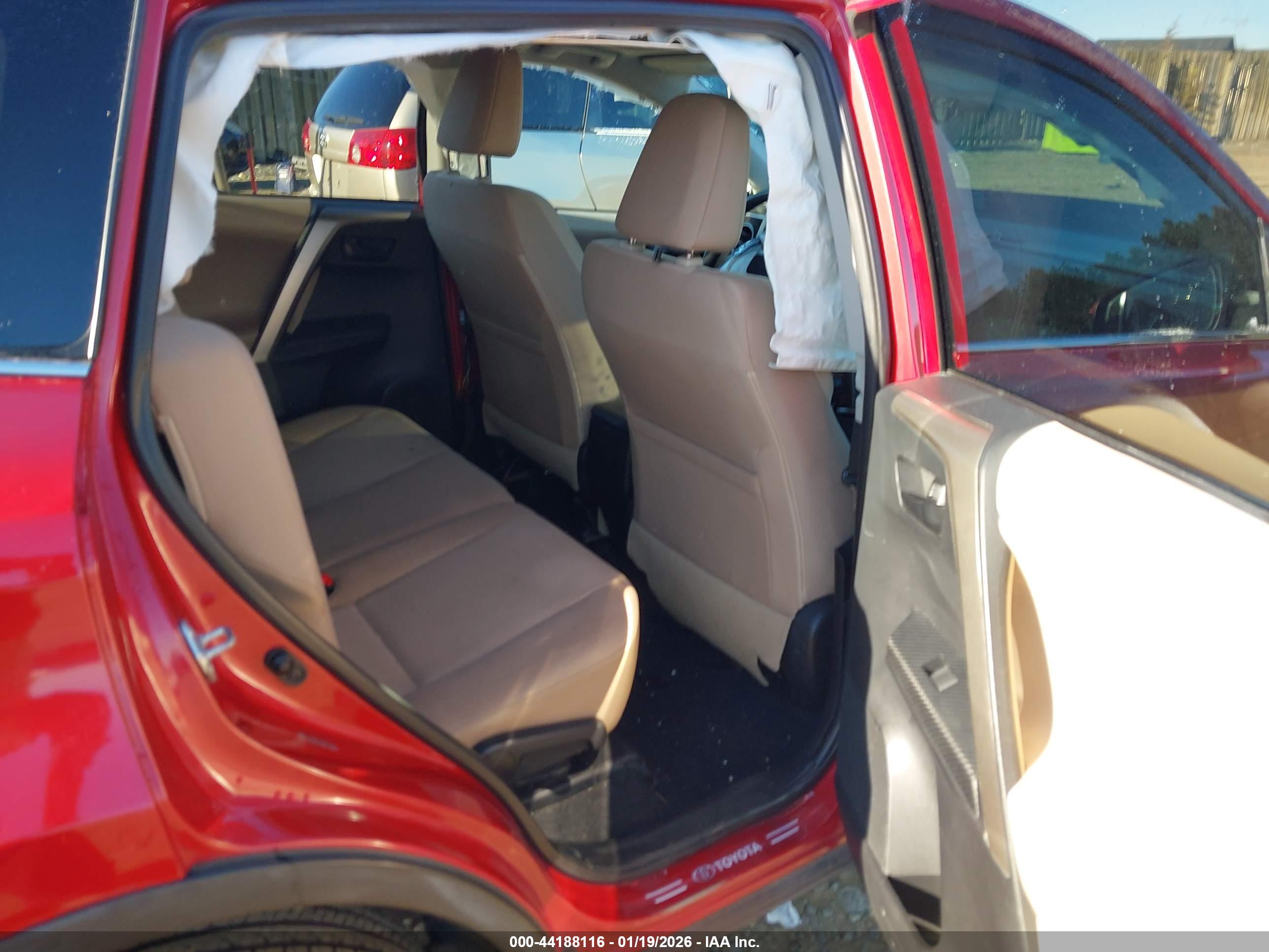 TOYOTA RAV4 image 8