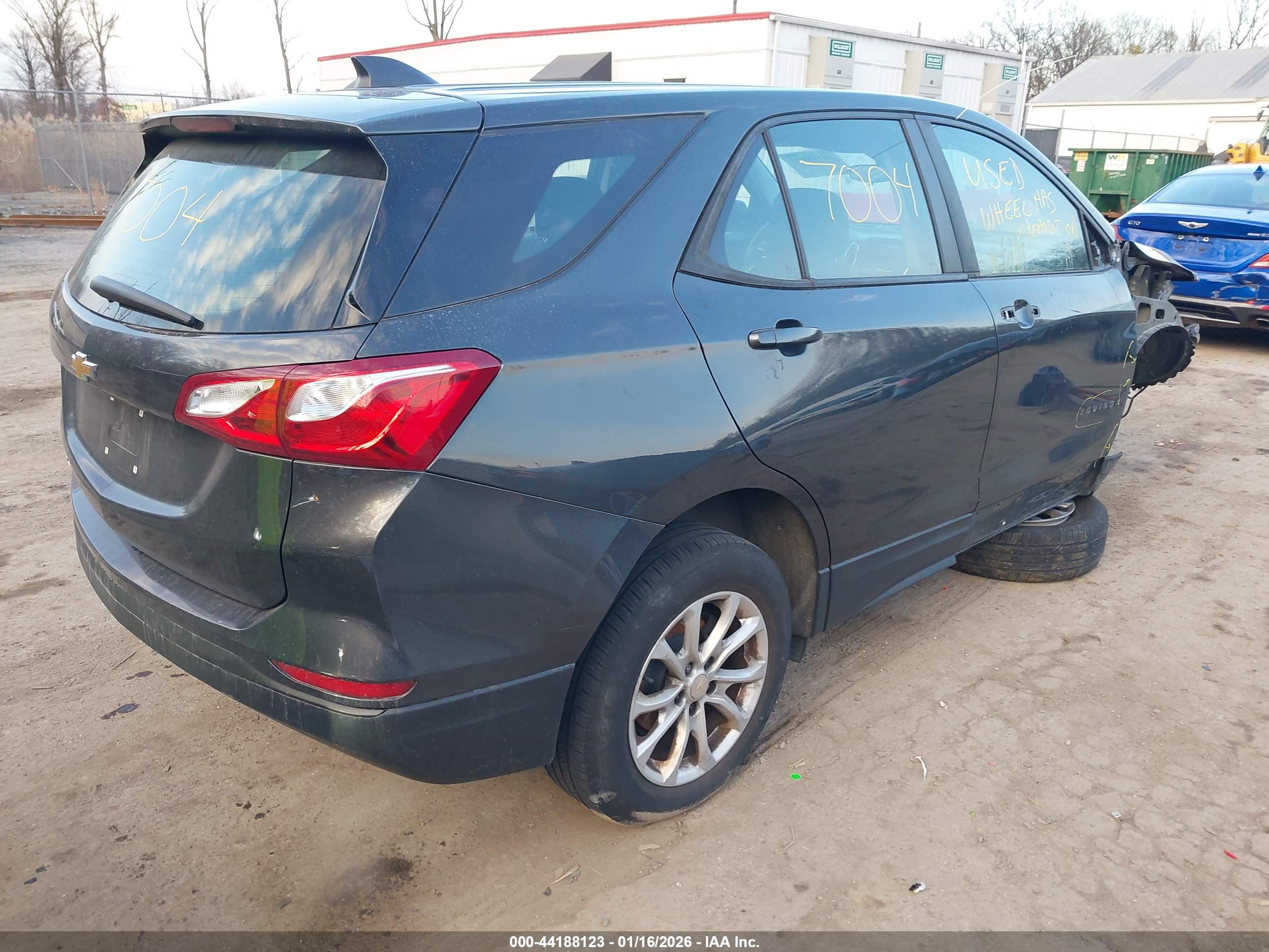 CHEVROLET EQUINOX image 4