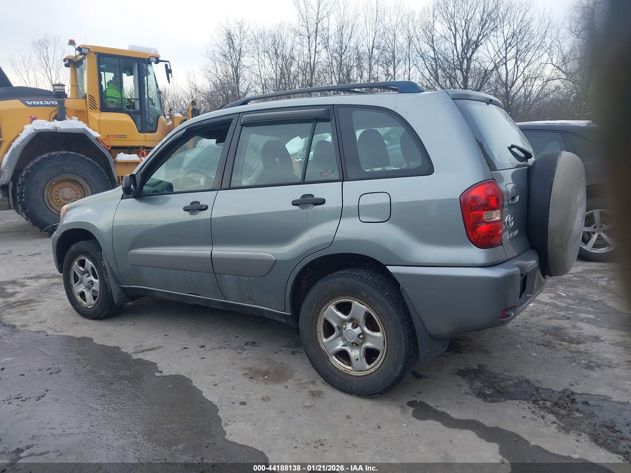 TOYOTA RAV4 image 3