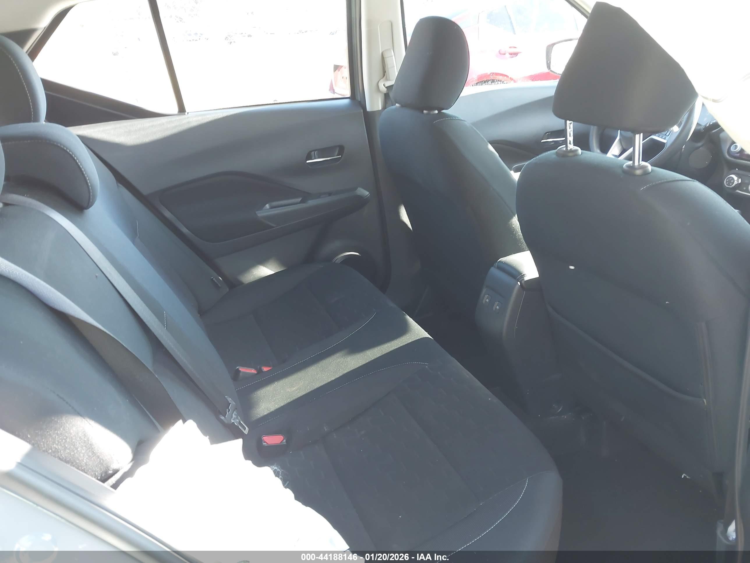NISSAN KICKS image 8
