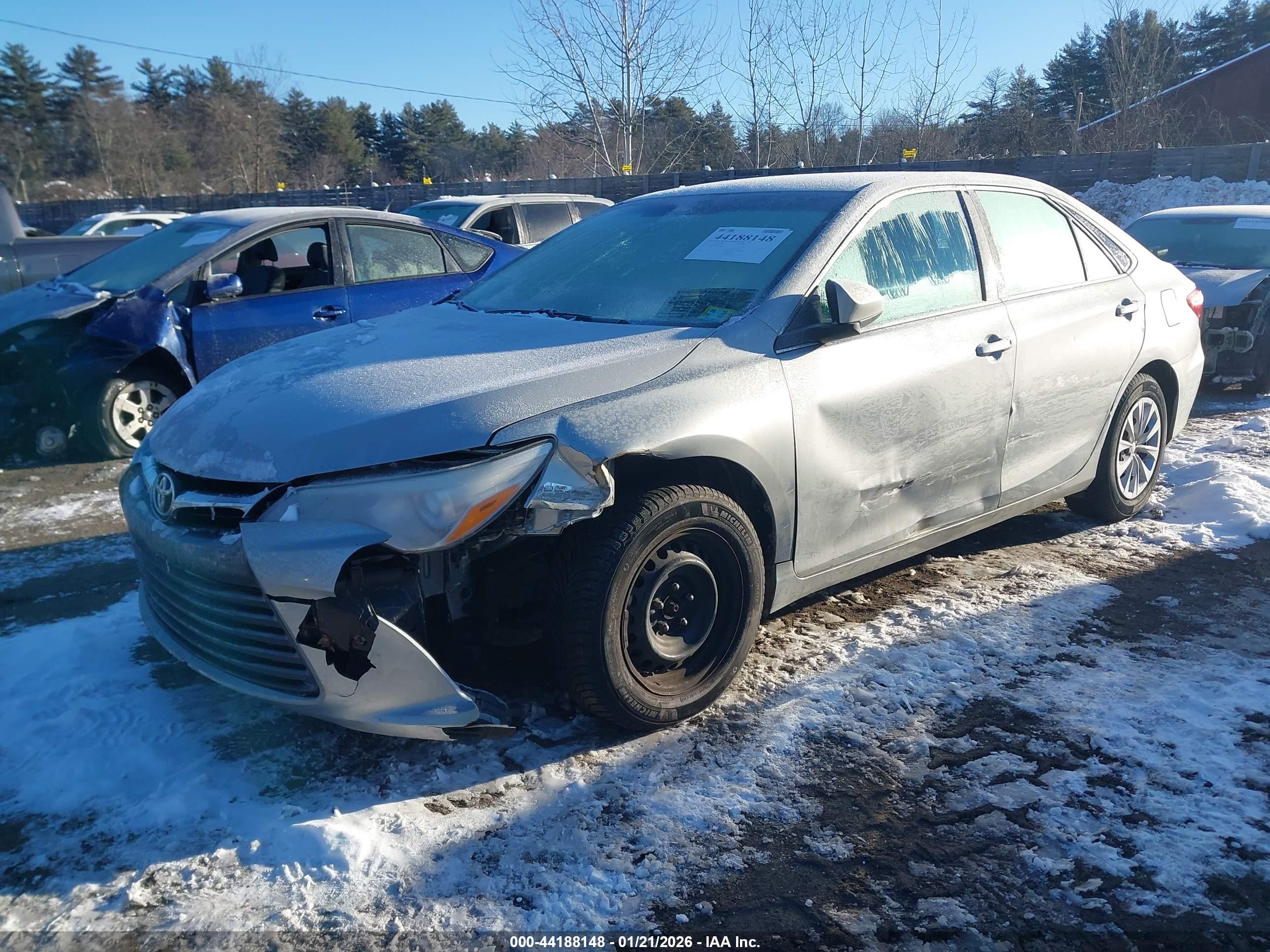TOYOTA CAMRY image 2