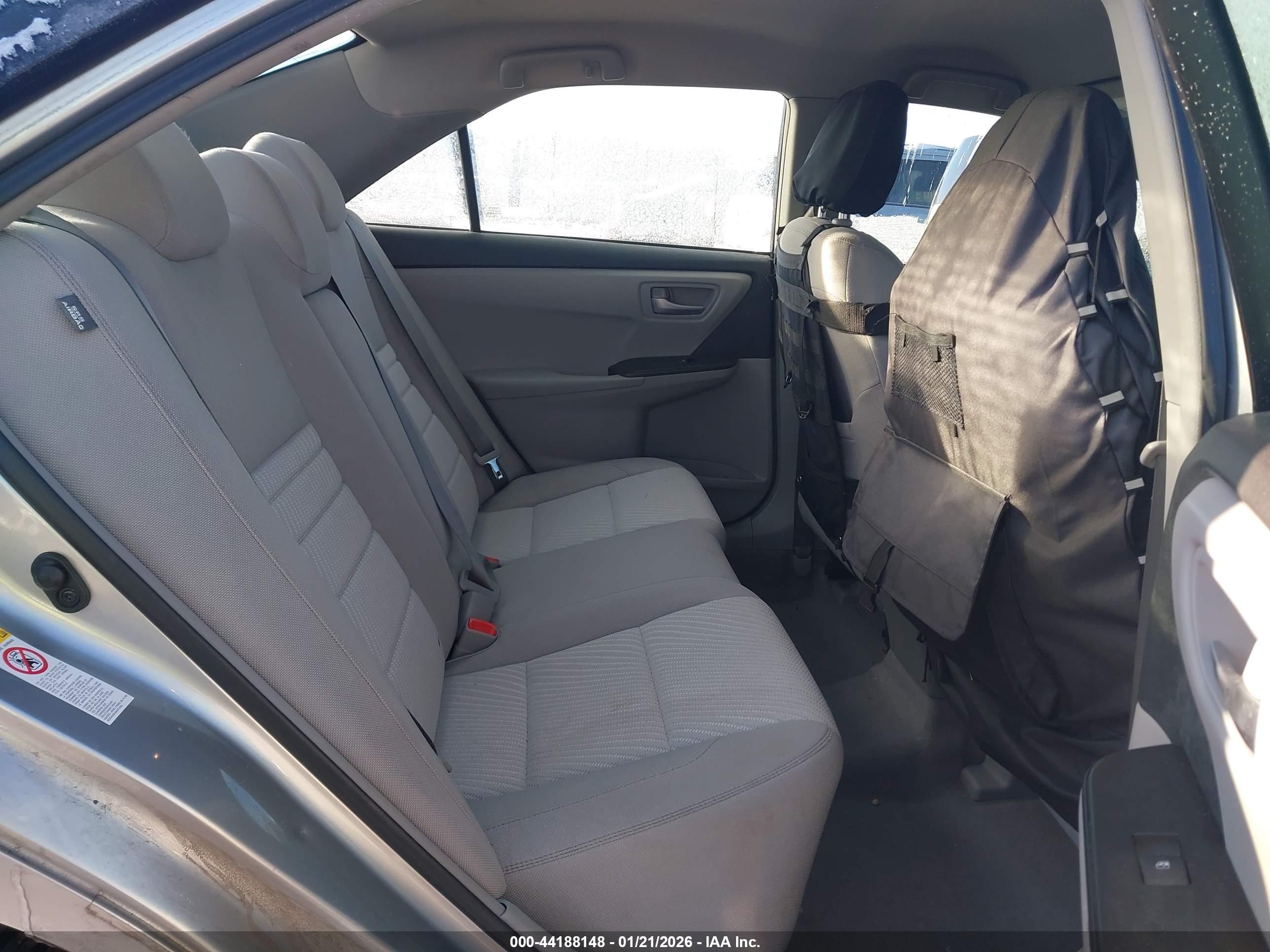 TOYOTA CAMRY image 8