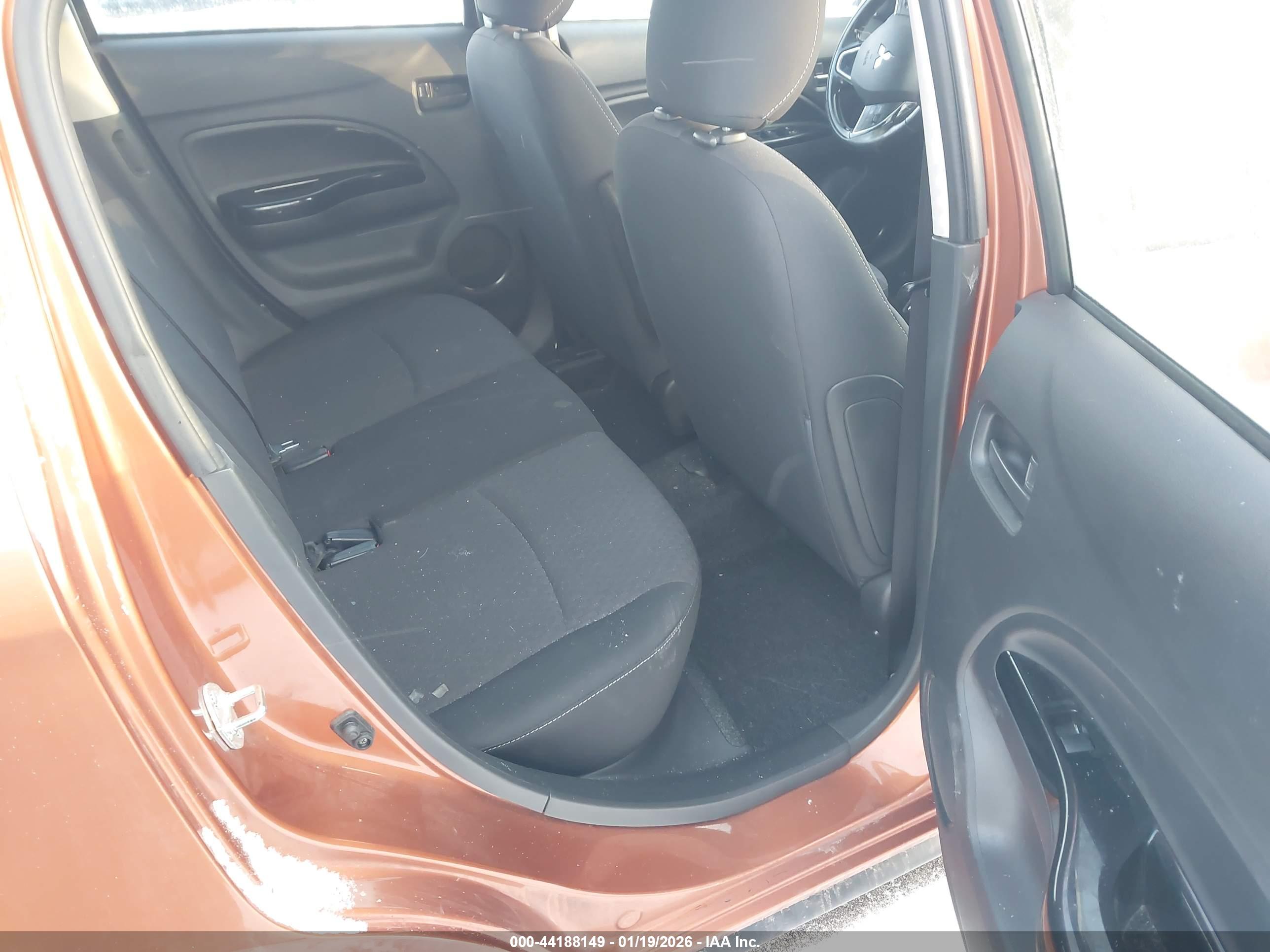 MITSUBISHI MIRAGE image 8