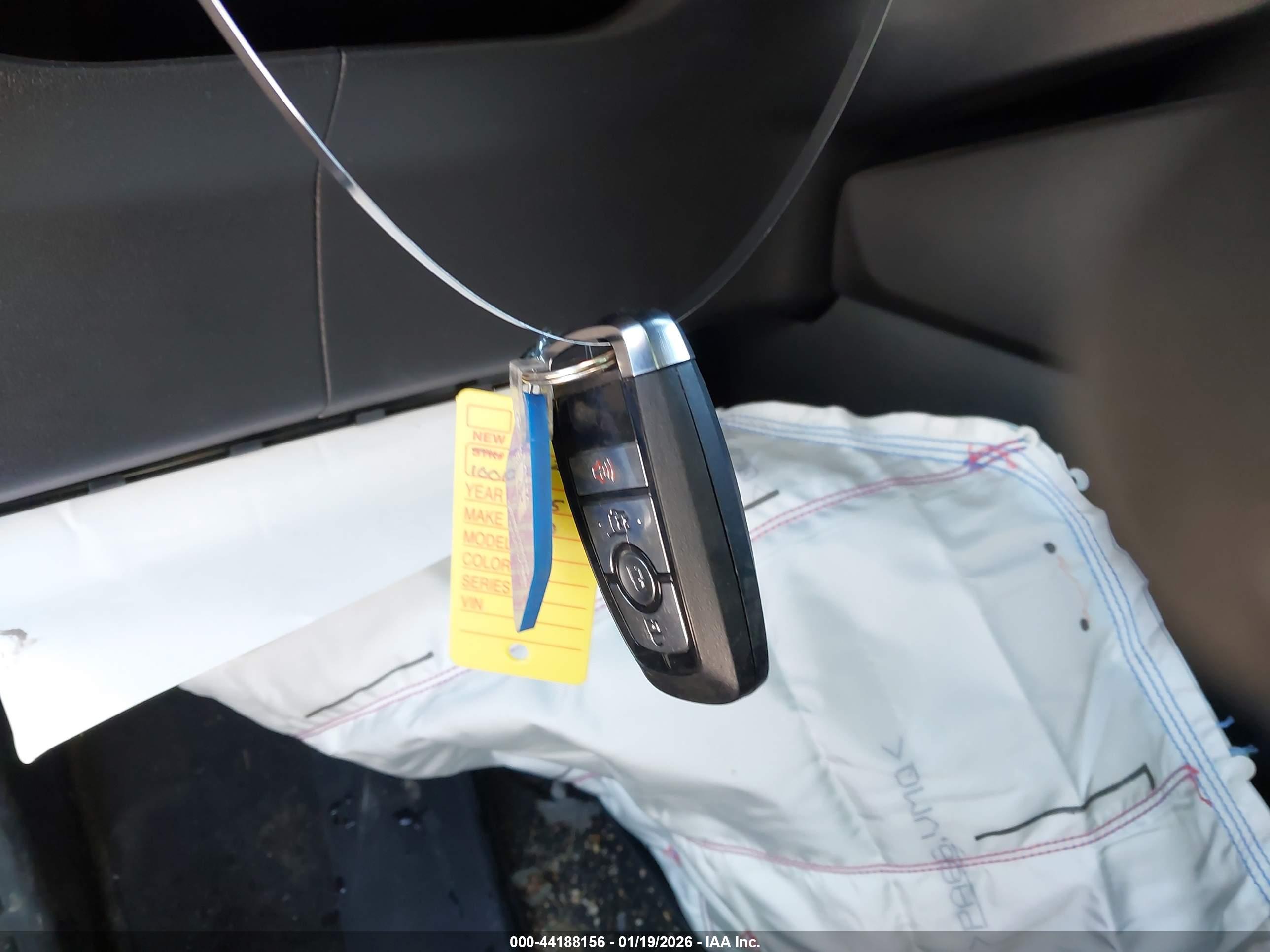 FORD ESCAPE image 11