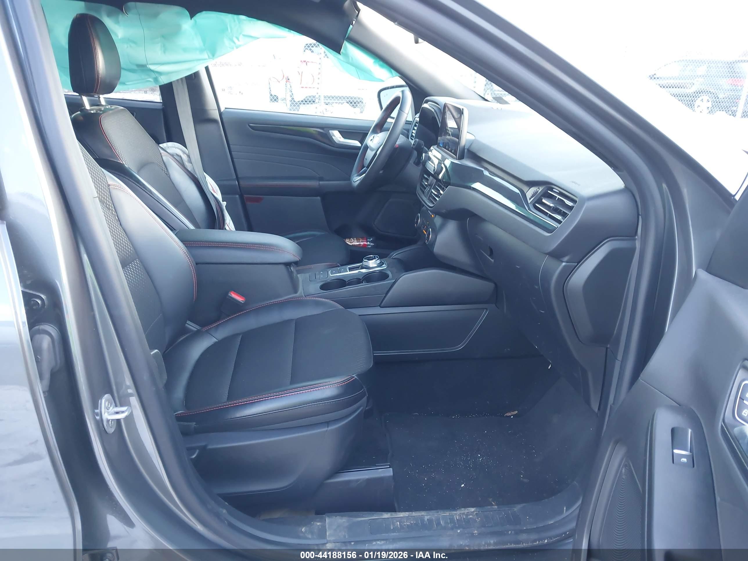 FORD ESCAPE image 5