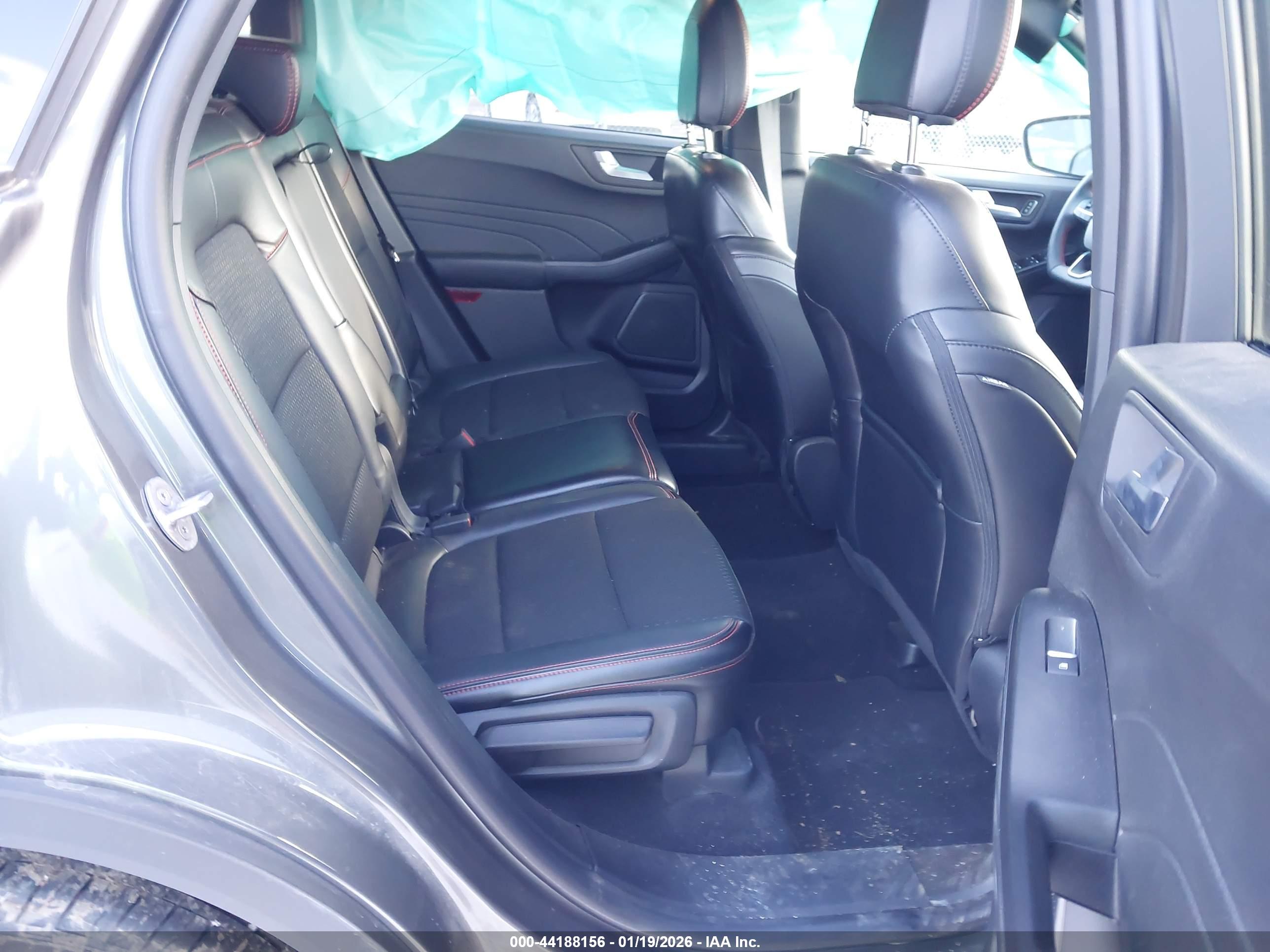 FORD ESCAPE image 8