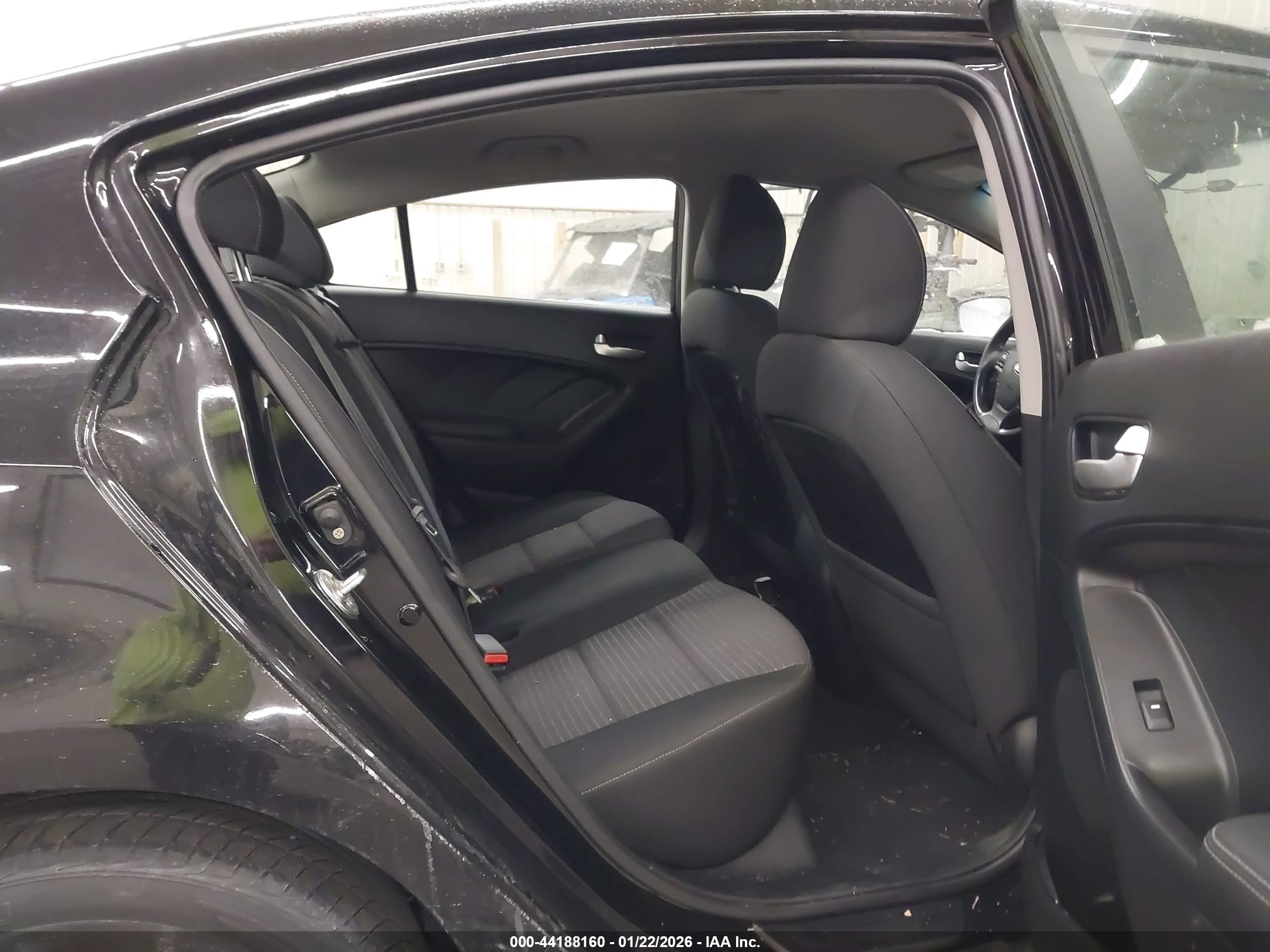 KIA FORTE image 8