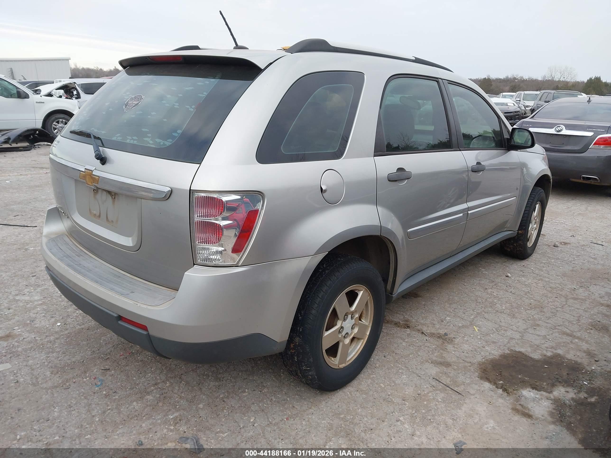 CHEVROLET EQUINOX image 4