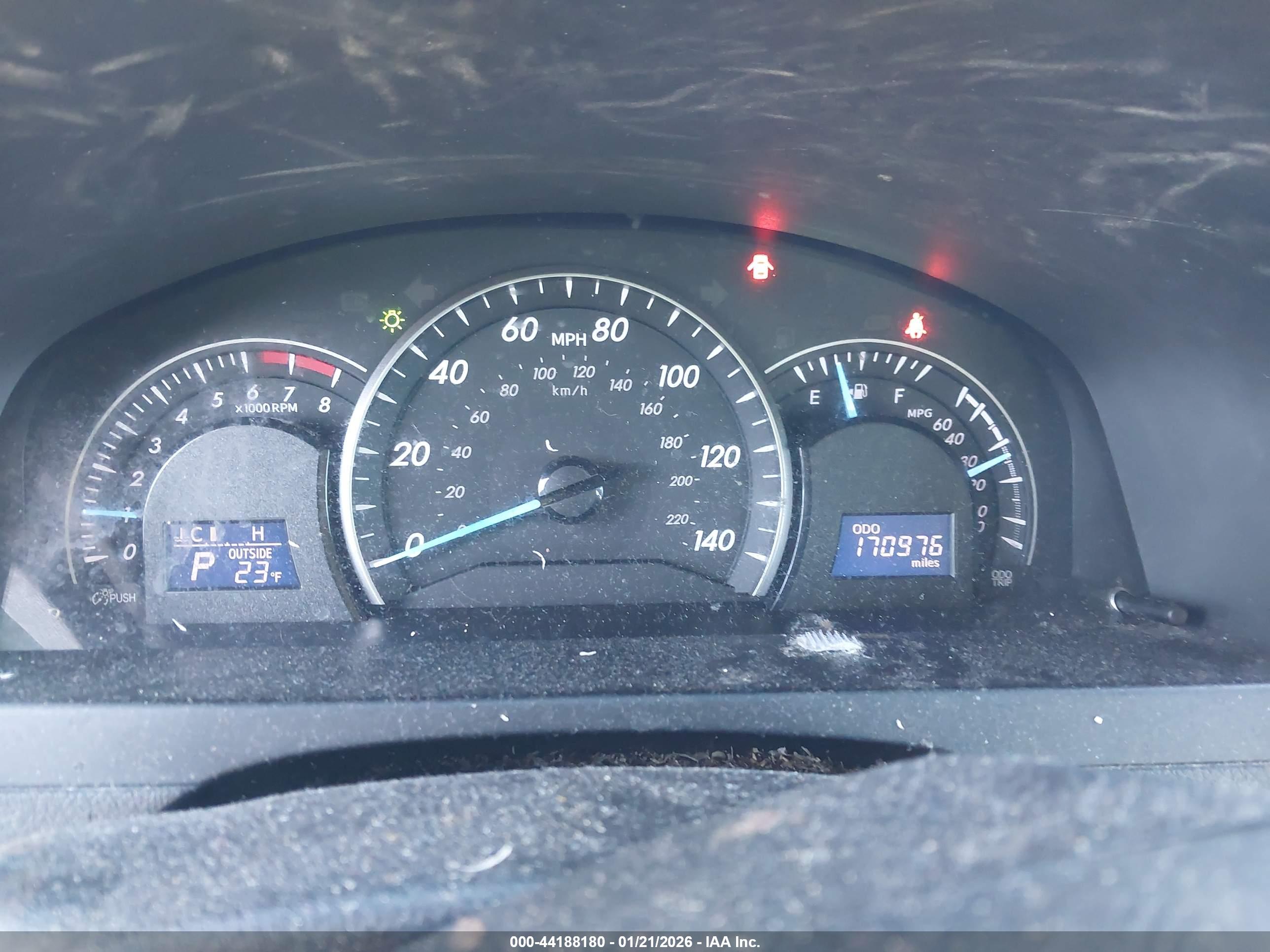 TOYOTA CAMRY image 7
