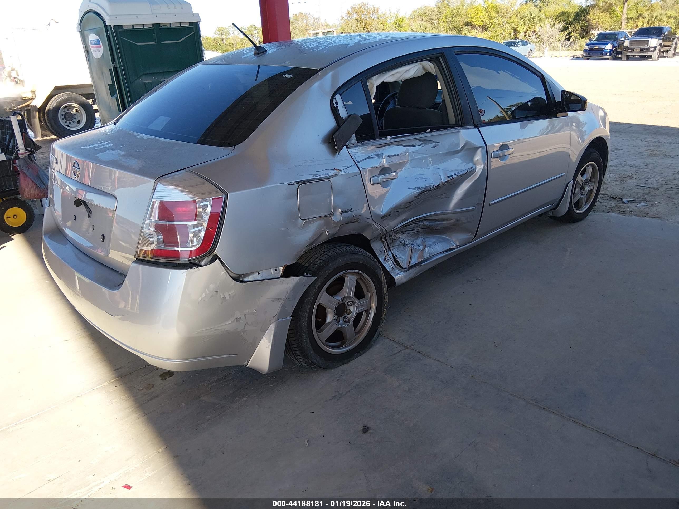 NISSAN SENTRA image 4