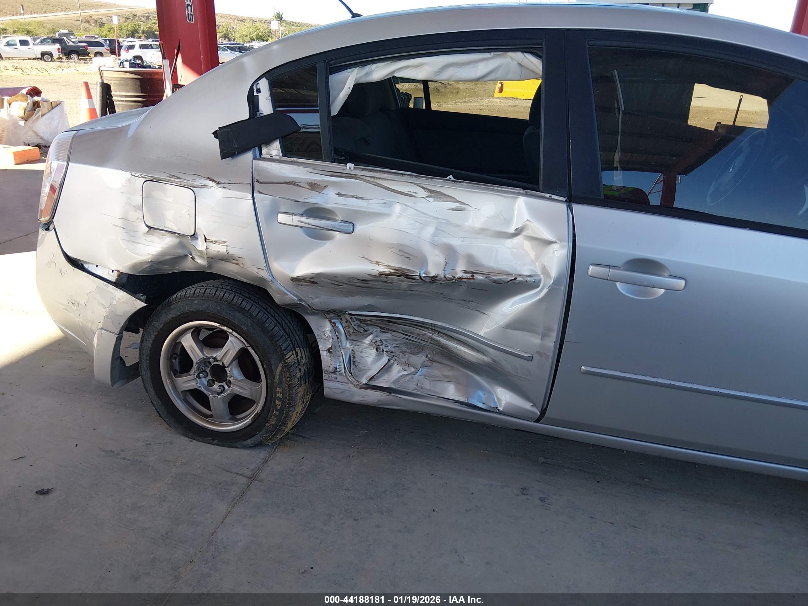 NISSAN SENTRA image 6