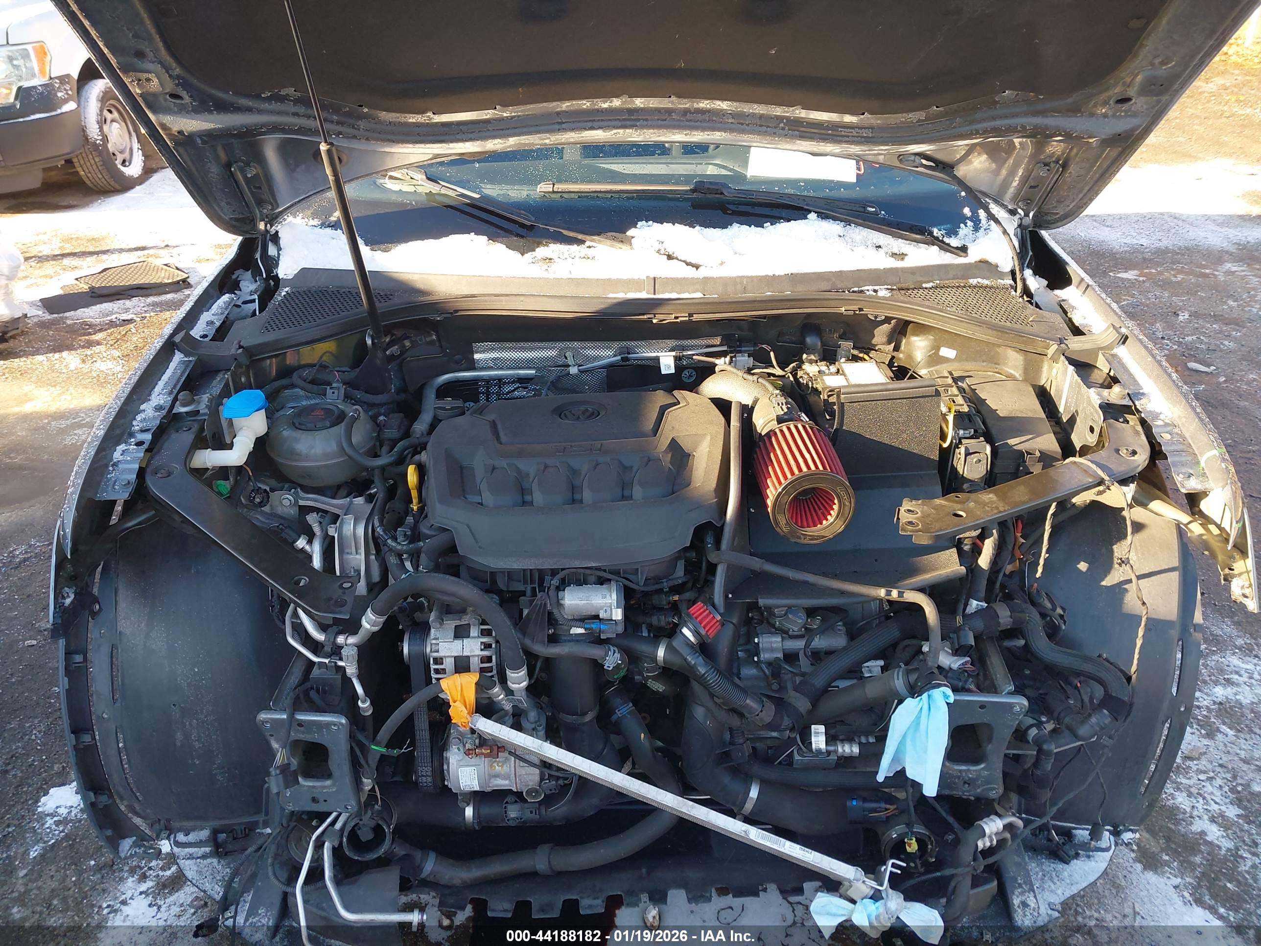 VOLKSWAGEN TIGUAN image 10