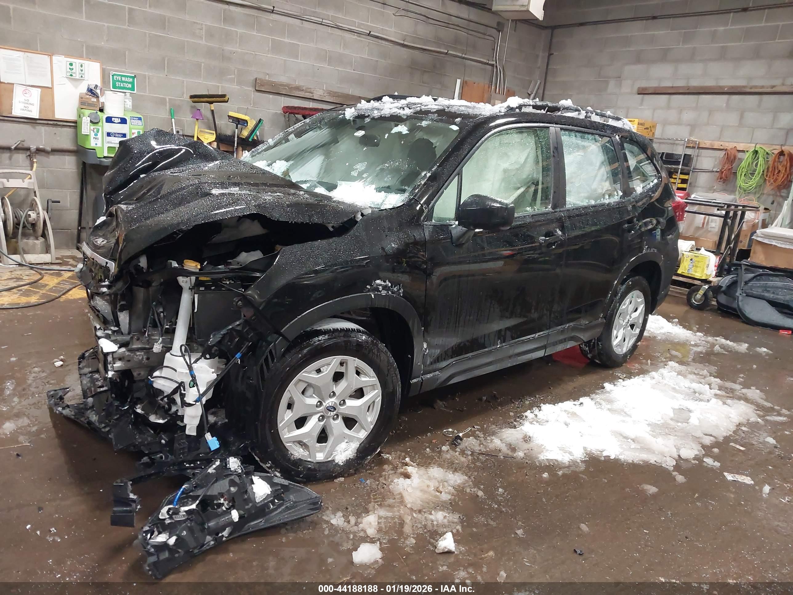 SUBARU FORESTER image 2