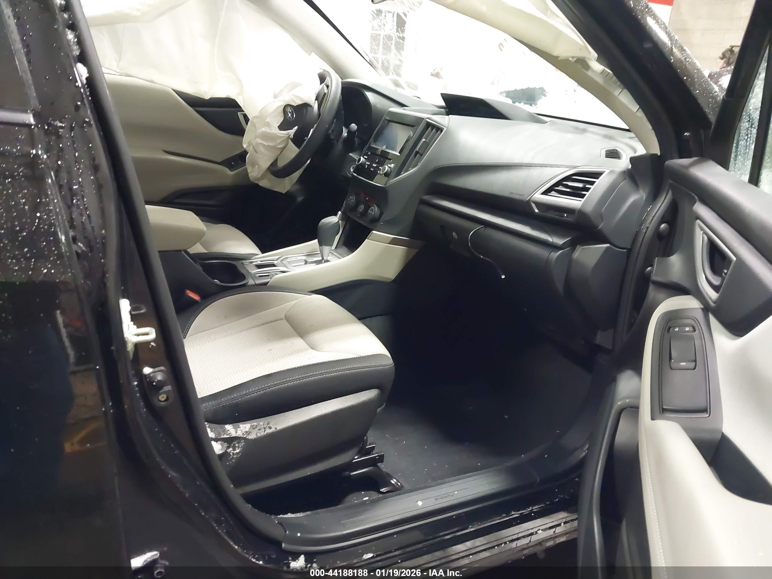 SUBARU FORESTER image 5
