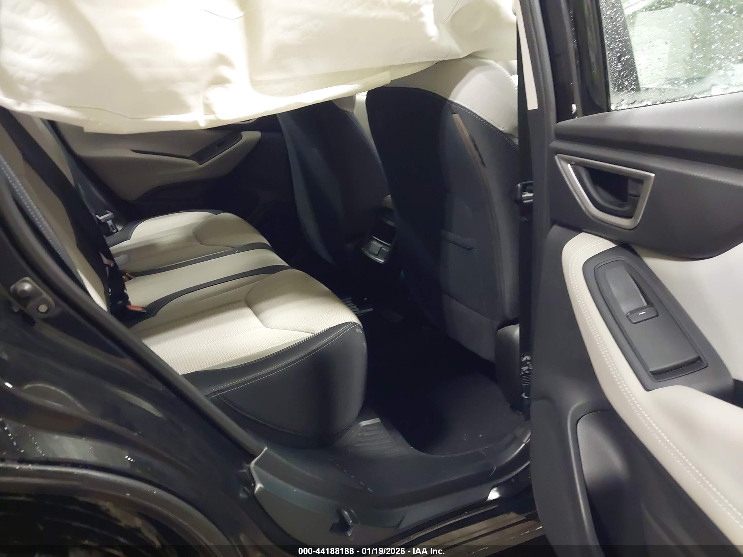 SUBARU FORESTER image 8